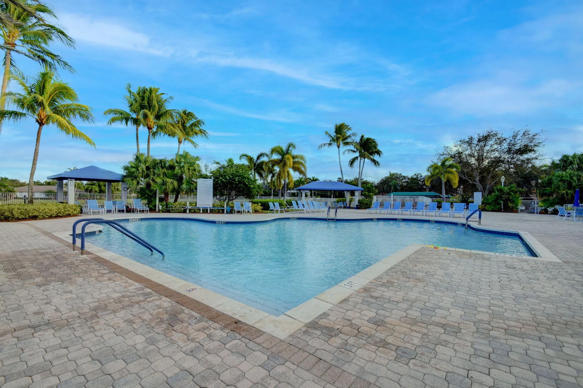 Property Slideshow image 71 of 86 | 2325 sapphire cir, West Palm Beach, FL, 33411