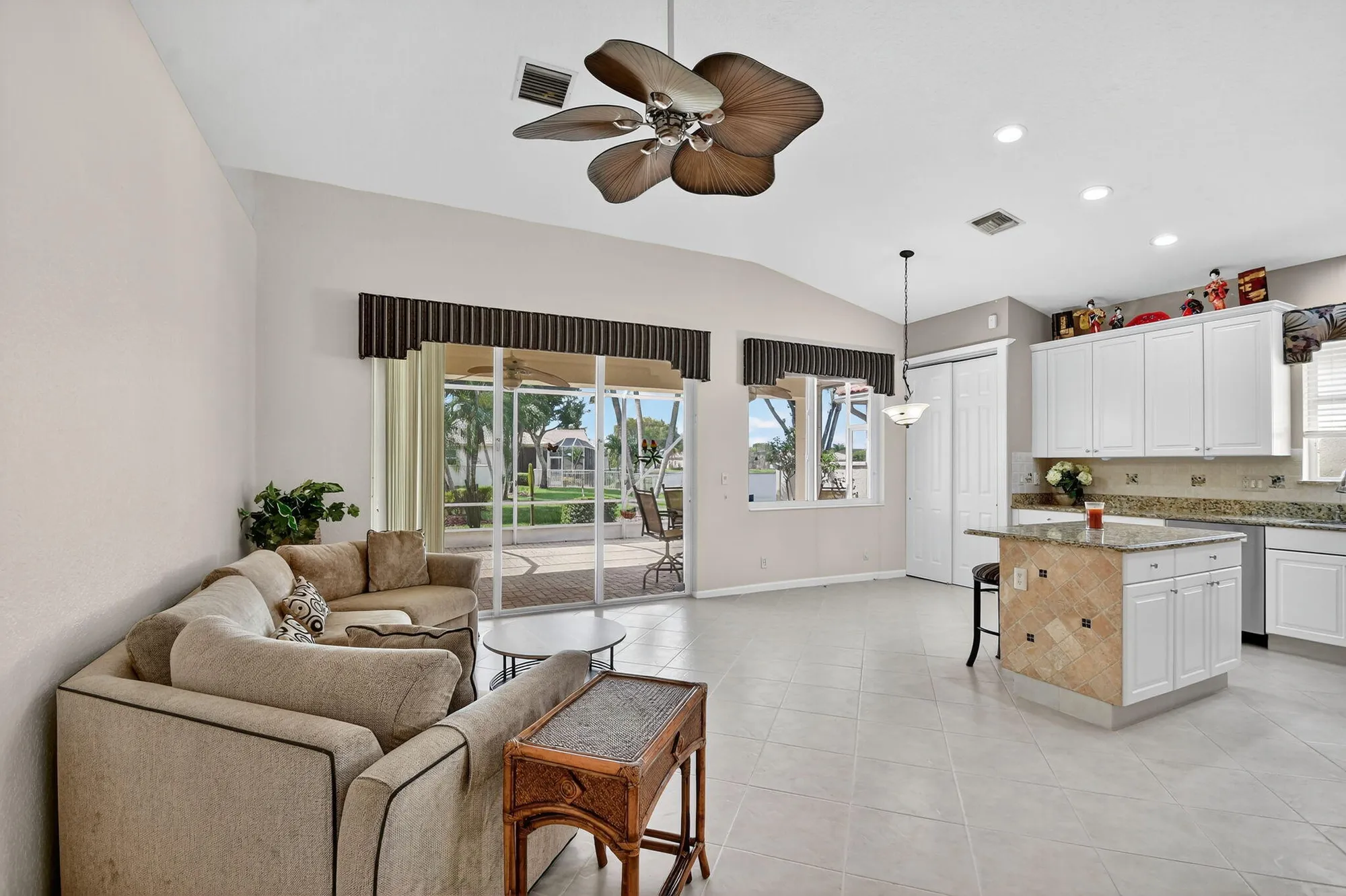 Property Slideshow image 18 of 86 | 2325 sapphire cir, West Palm Beach, FL, 33411