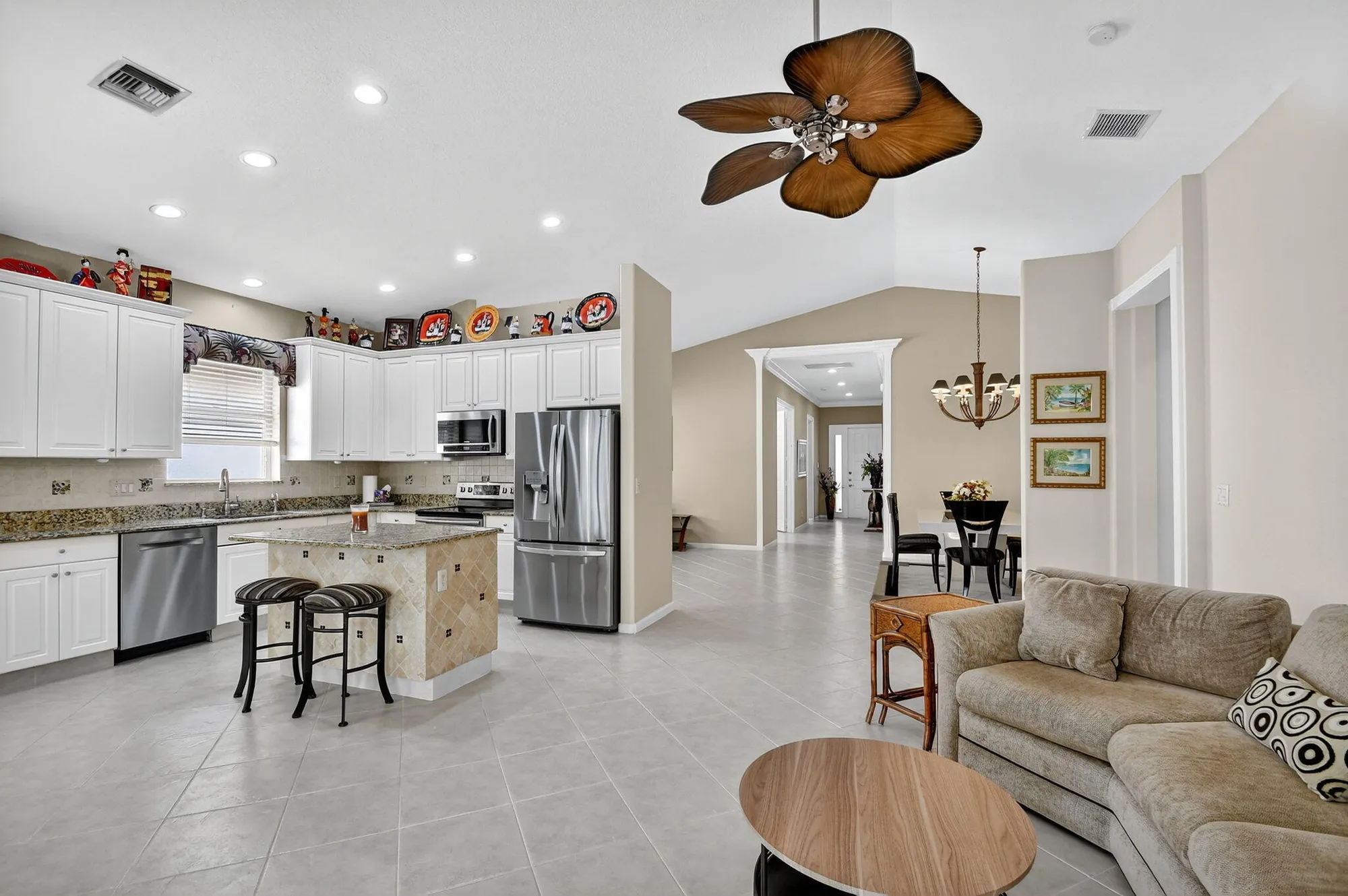 Property Slideshow image 17 of 86 | 2325 sapphire cir, West Palm Beach, FL, 33411