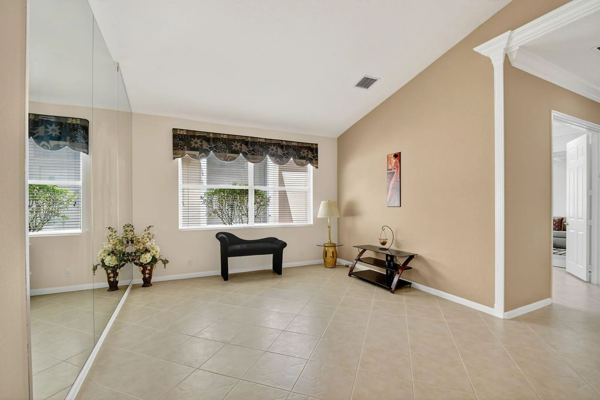 Property Slideshow image 23 of 86 | 2325 sapphire cir, West Palm Beach, FL, 33411