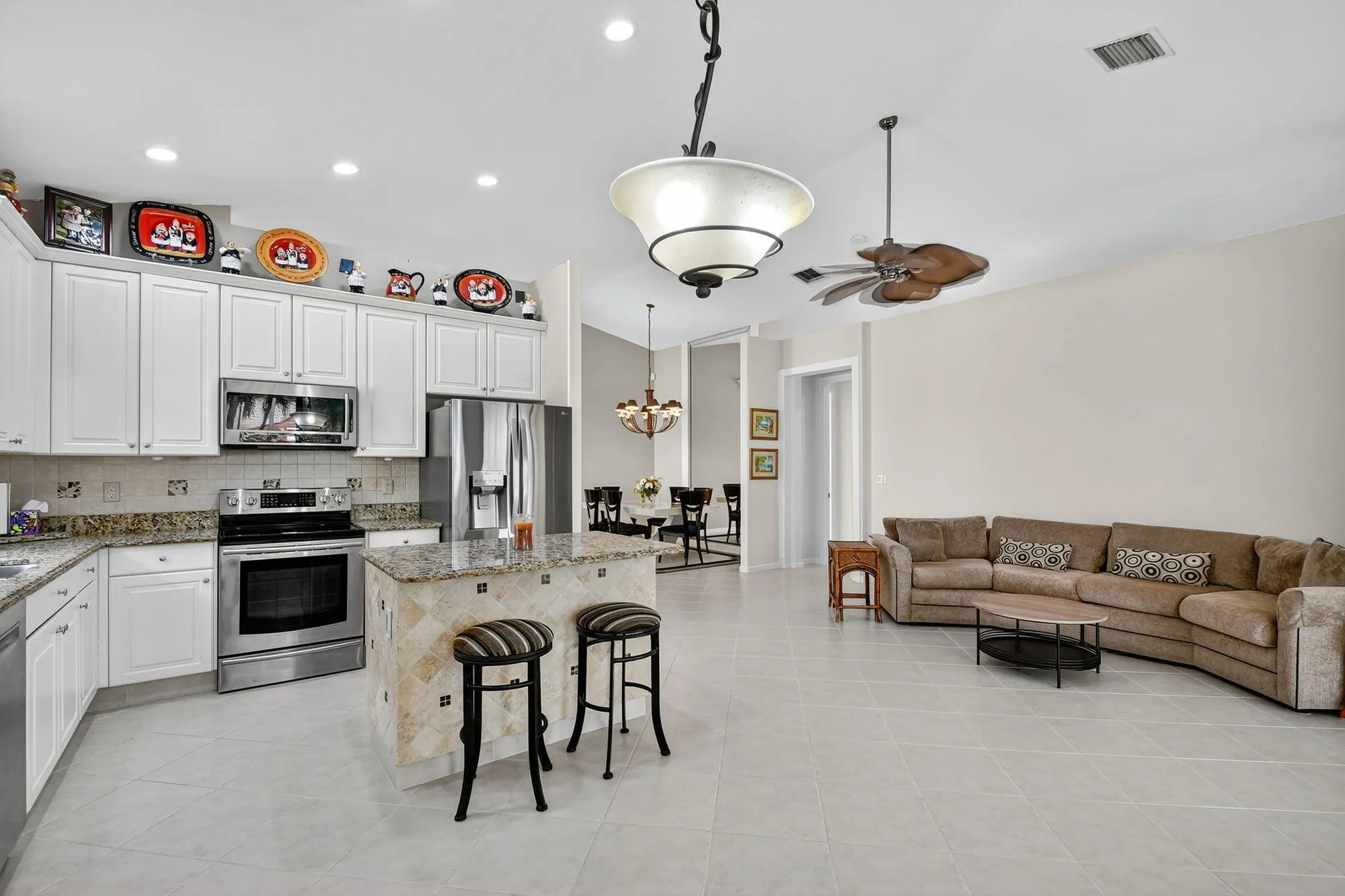 Property Slideshow image 15 of 86 | 2325 sapphire cir, West Palm Beach, FL, 33411