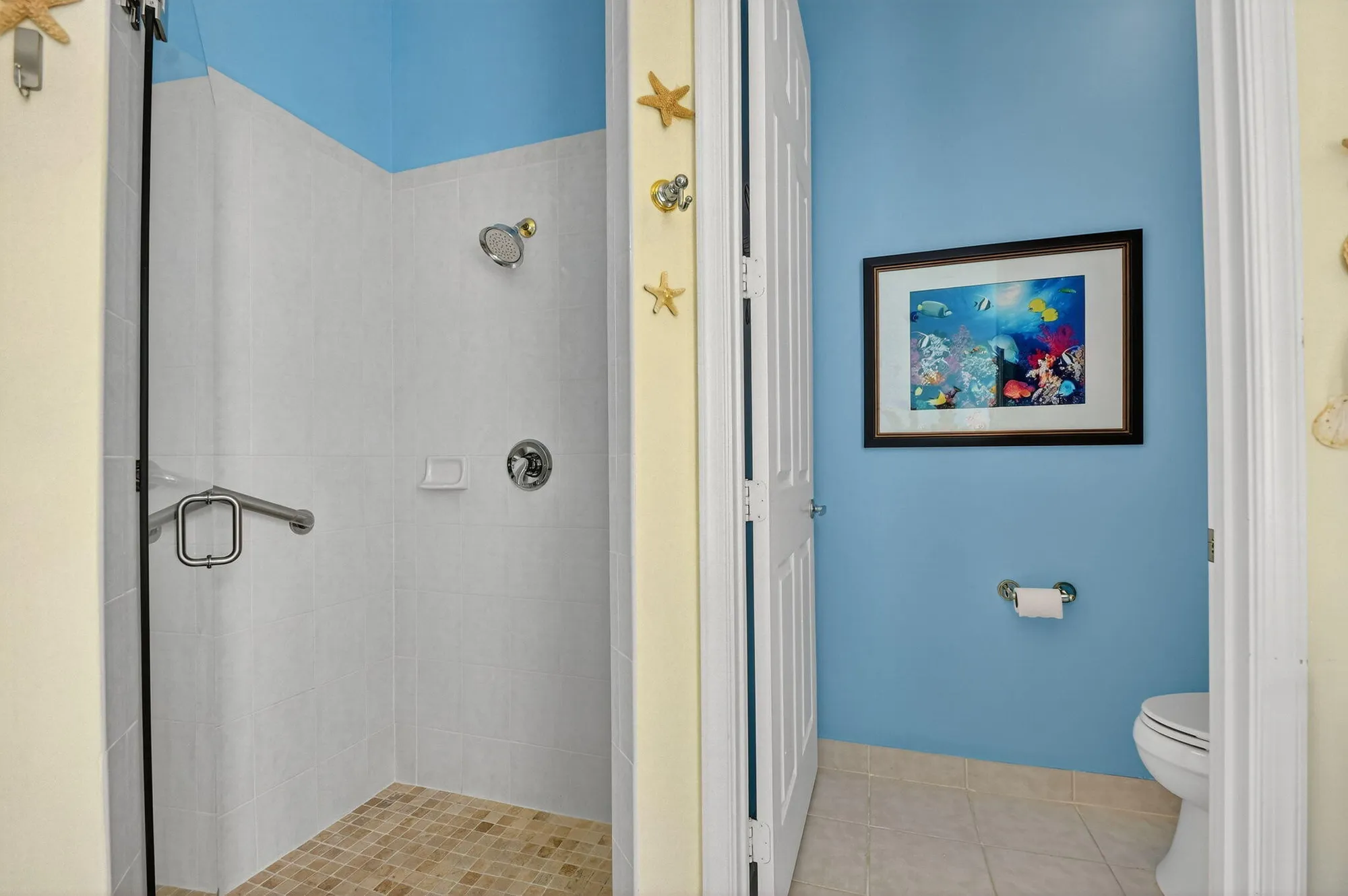 Property Slideshow image 30 of 86 | 2325 sapphire cir, West Palm Beach, FL, 33411