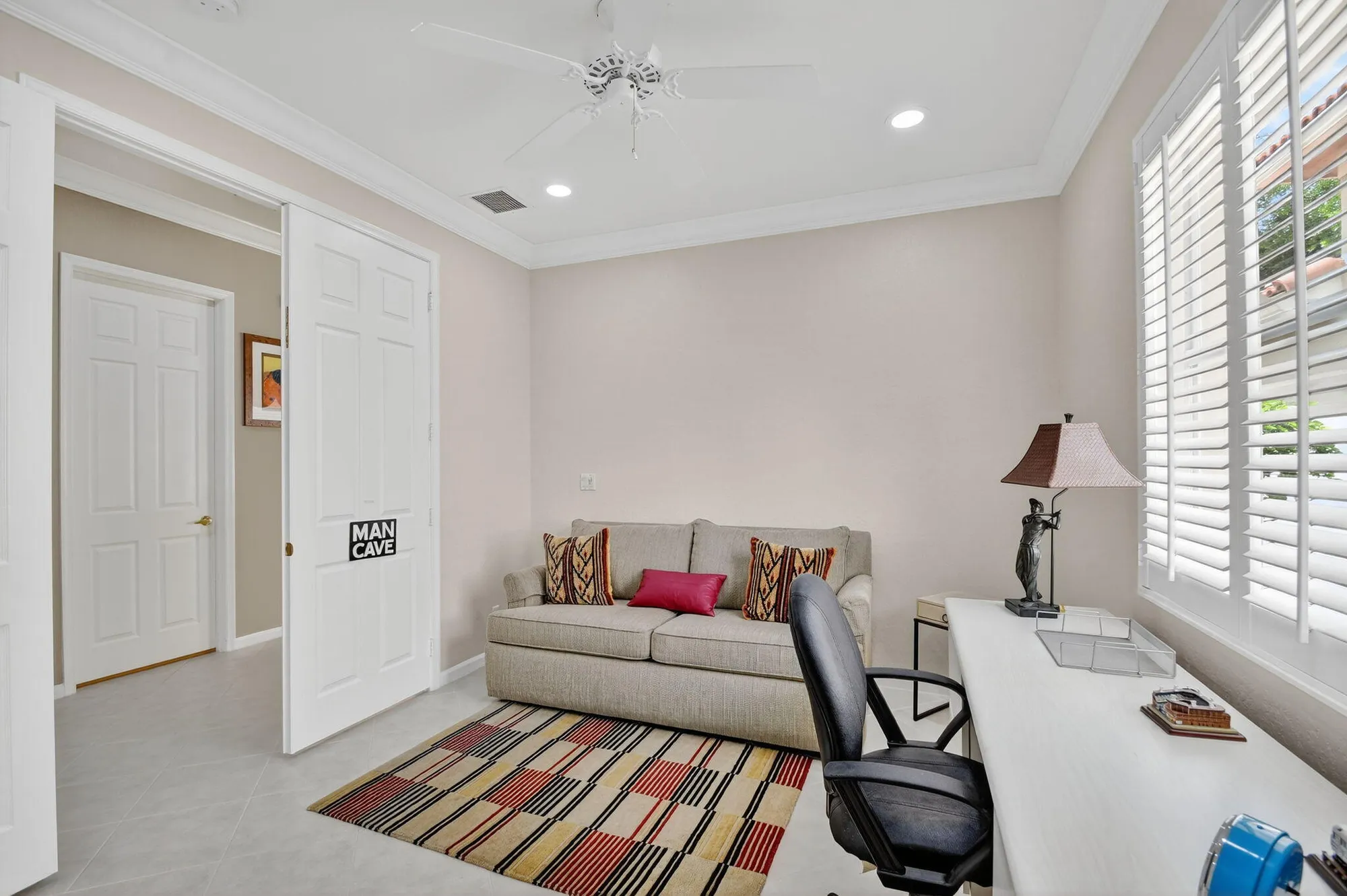 Property Slideshow image 31 of 86 | 2325 sapphire cir, West Palm Beach, FL, 33411