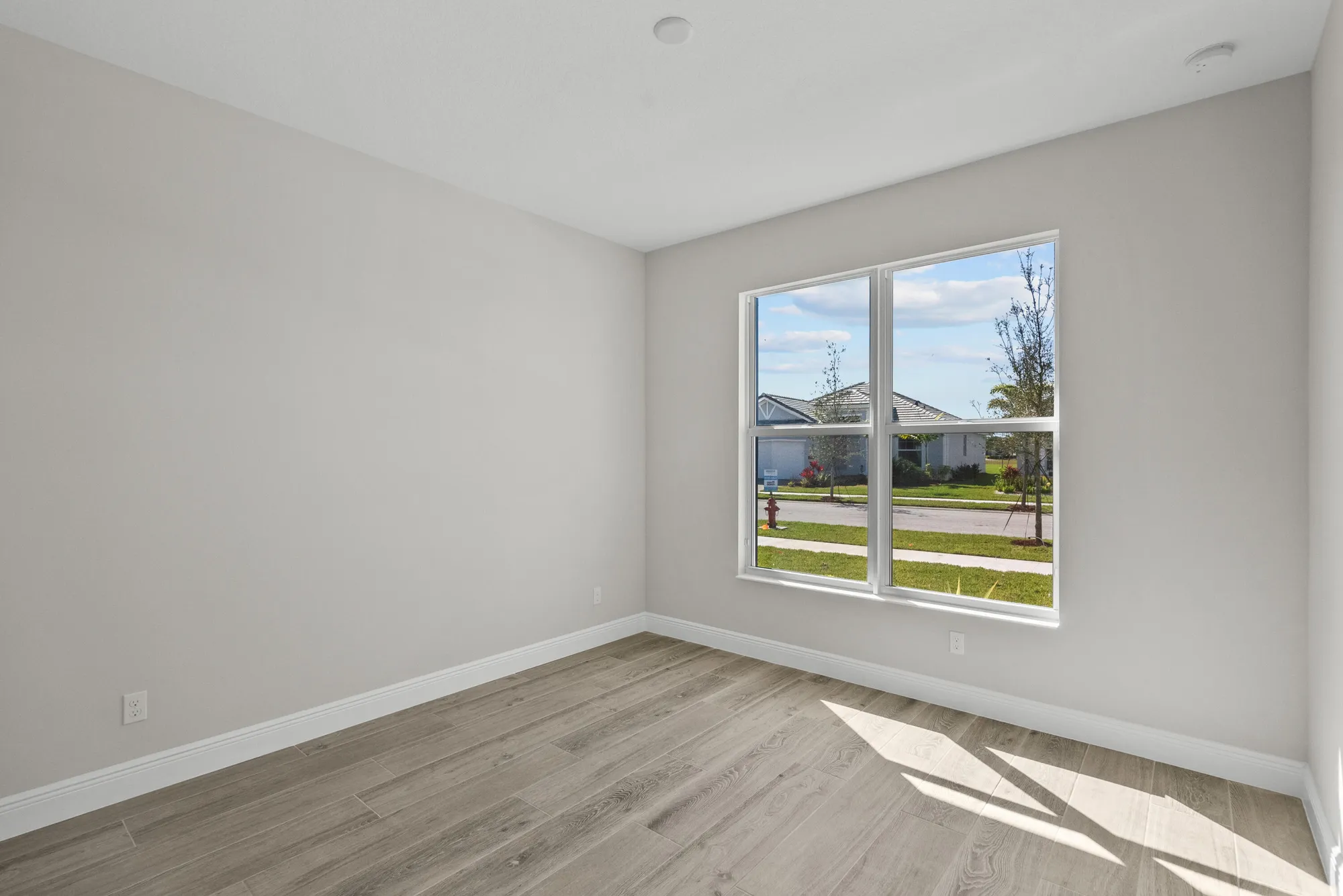 Property Slideshow image 20 of 30 | 12501 sw sunrise lake ter, Port Saint Lucie, FL, 34987