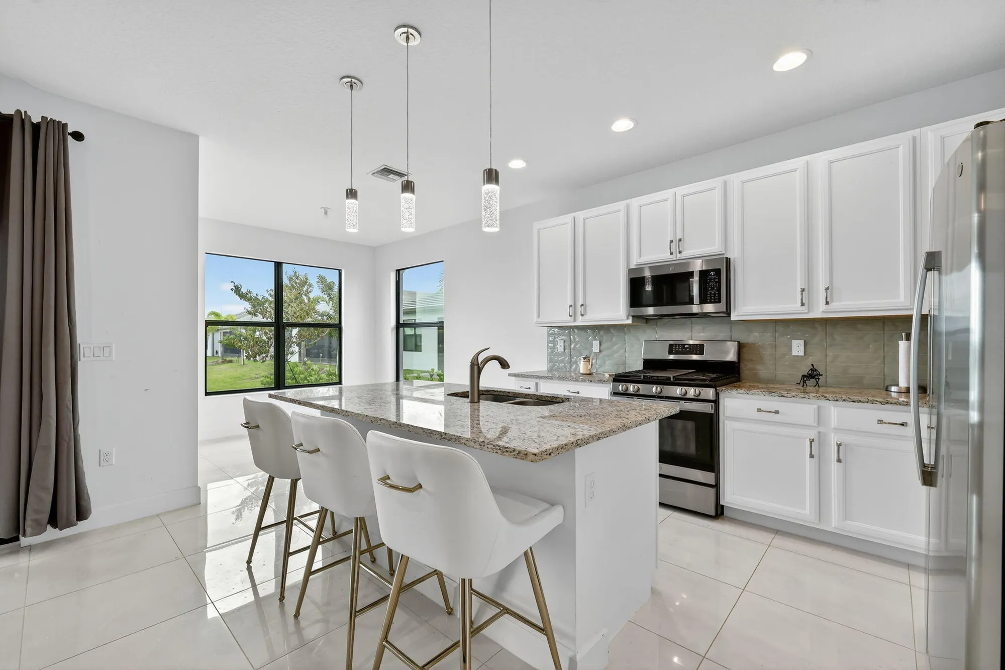 Property Slideshow image 5 of 32 | 12688 sw blue mangrove pkwy, Port Saint Lucie, FL, 34987