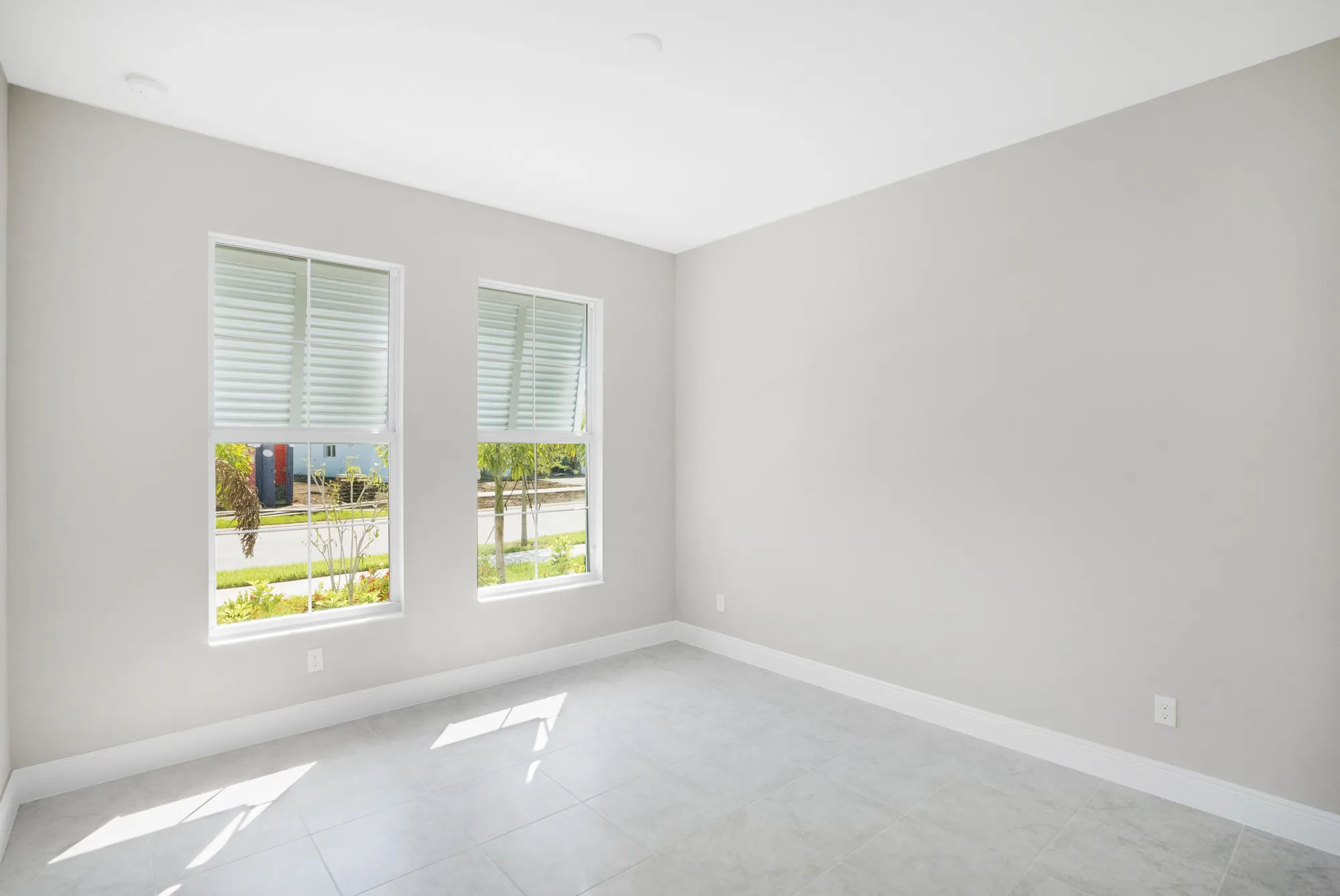 Property Slideshow image 22 of 39 | 12446 sw sunrise lake ter, Port Saint Lucie, FL, 34987