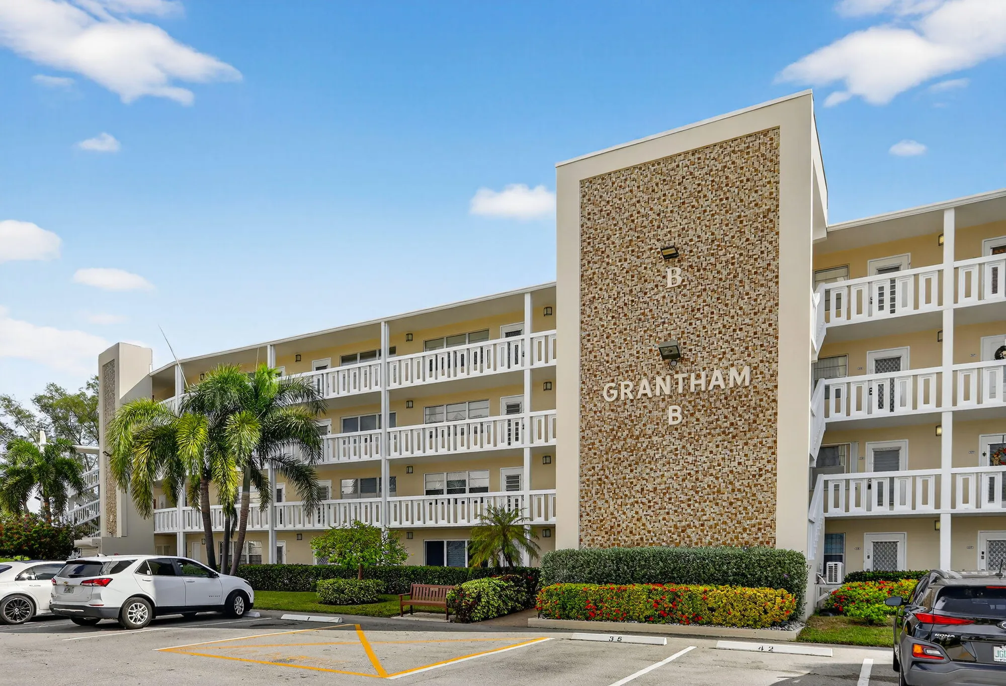 Property Slideshow image 1 of 25 | 326 grantham b # 326, Deerfield Beach, FL, 33442