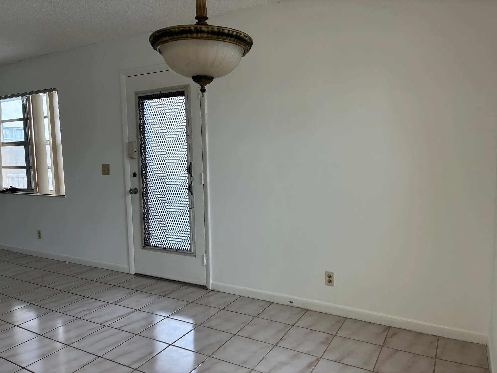 Property Slideshow image 9 of 55 | 574 burgundy l # 574, Delray Beach, FL, 33484