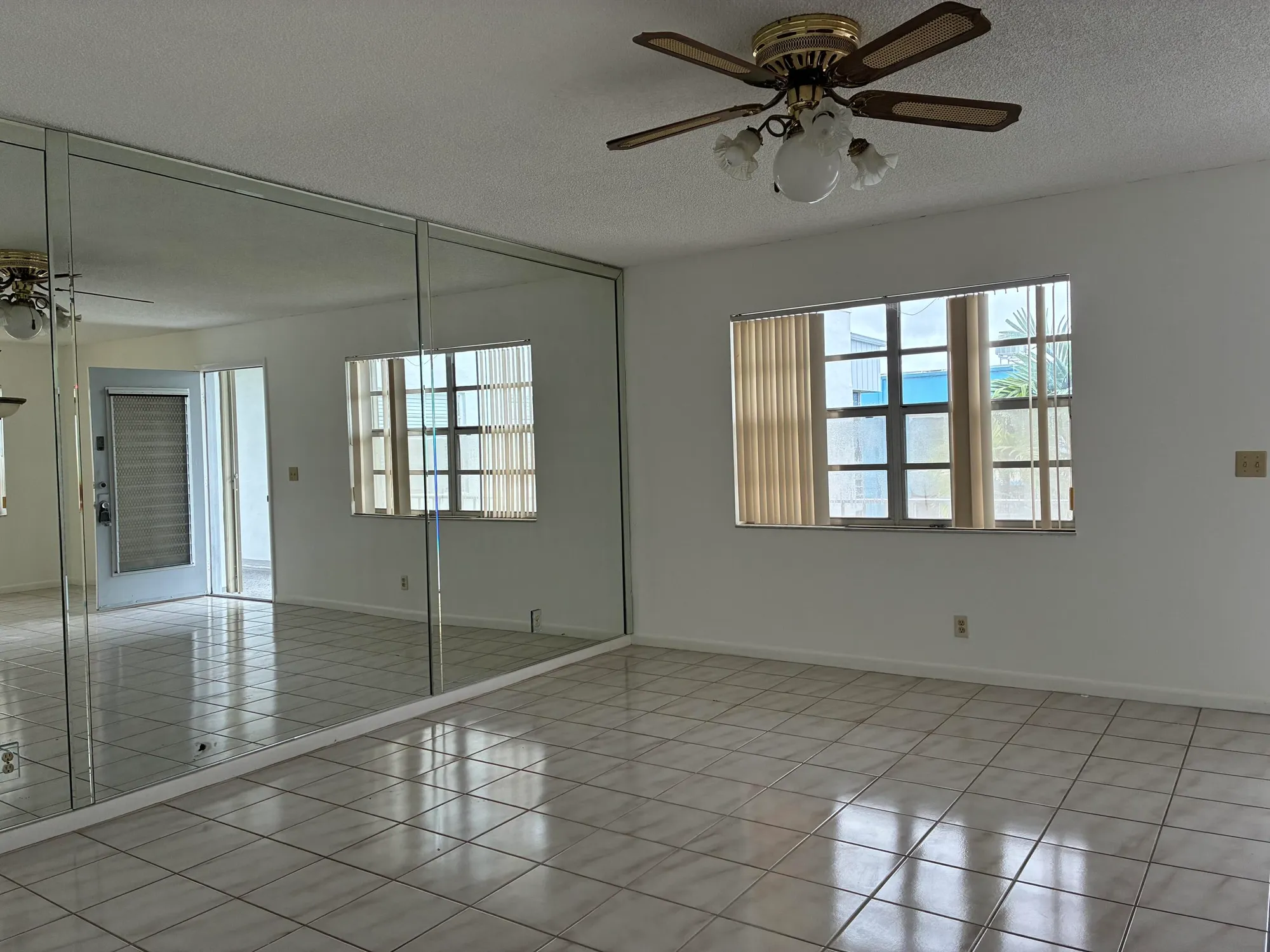 Property Slideshow image 14 of 55 | 574 burgundy l # 574, Delray Beach, FL, 33484