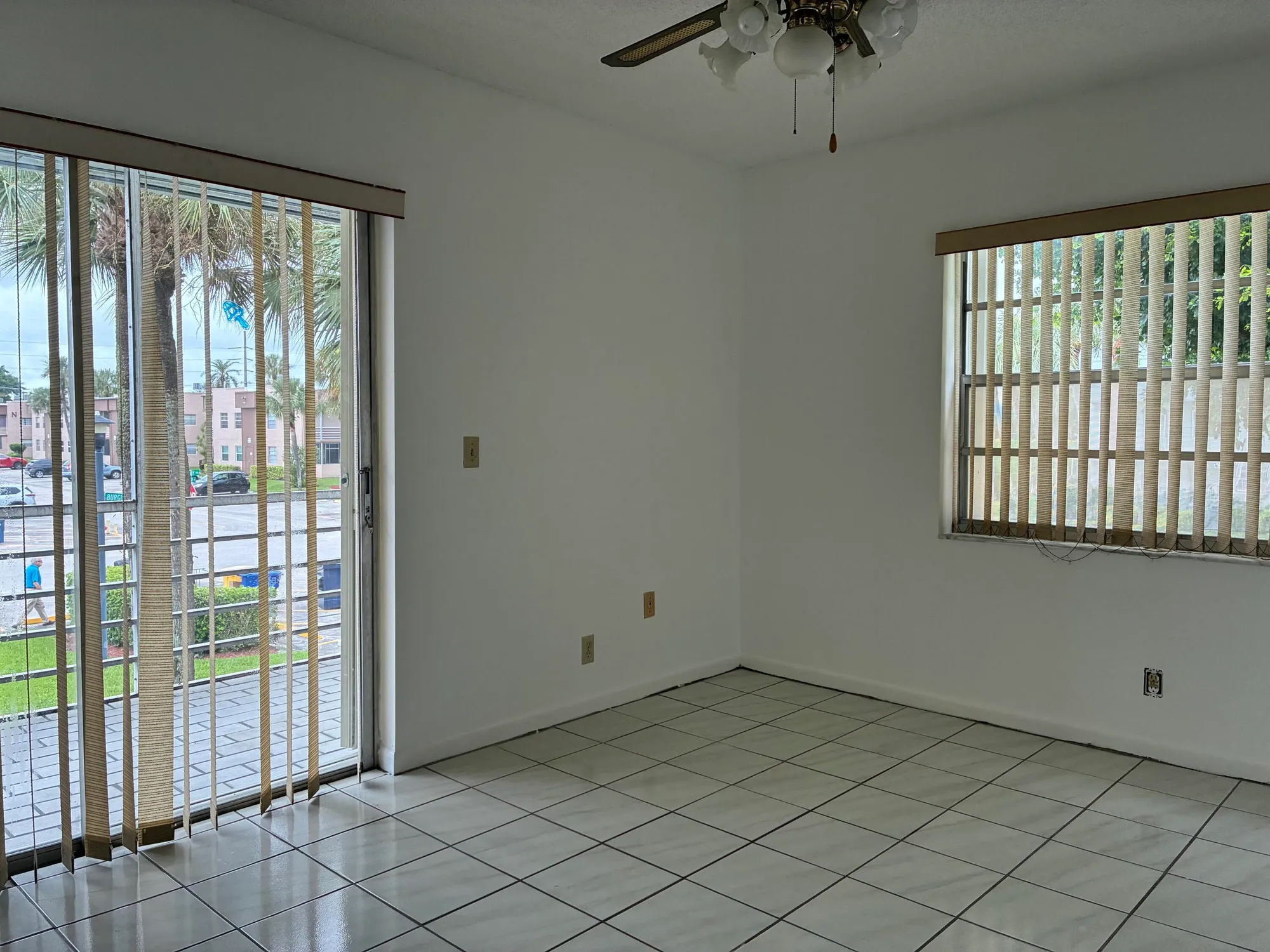 Property Slideshow image 23 of 55 | 574 burgundy l # 574, Delray Beach, FL, 33484