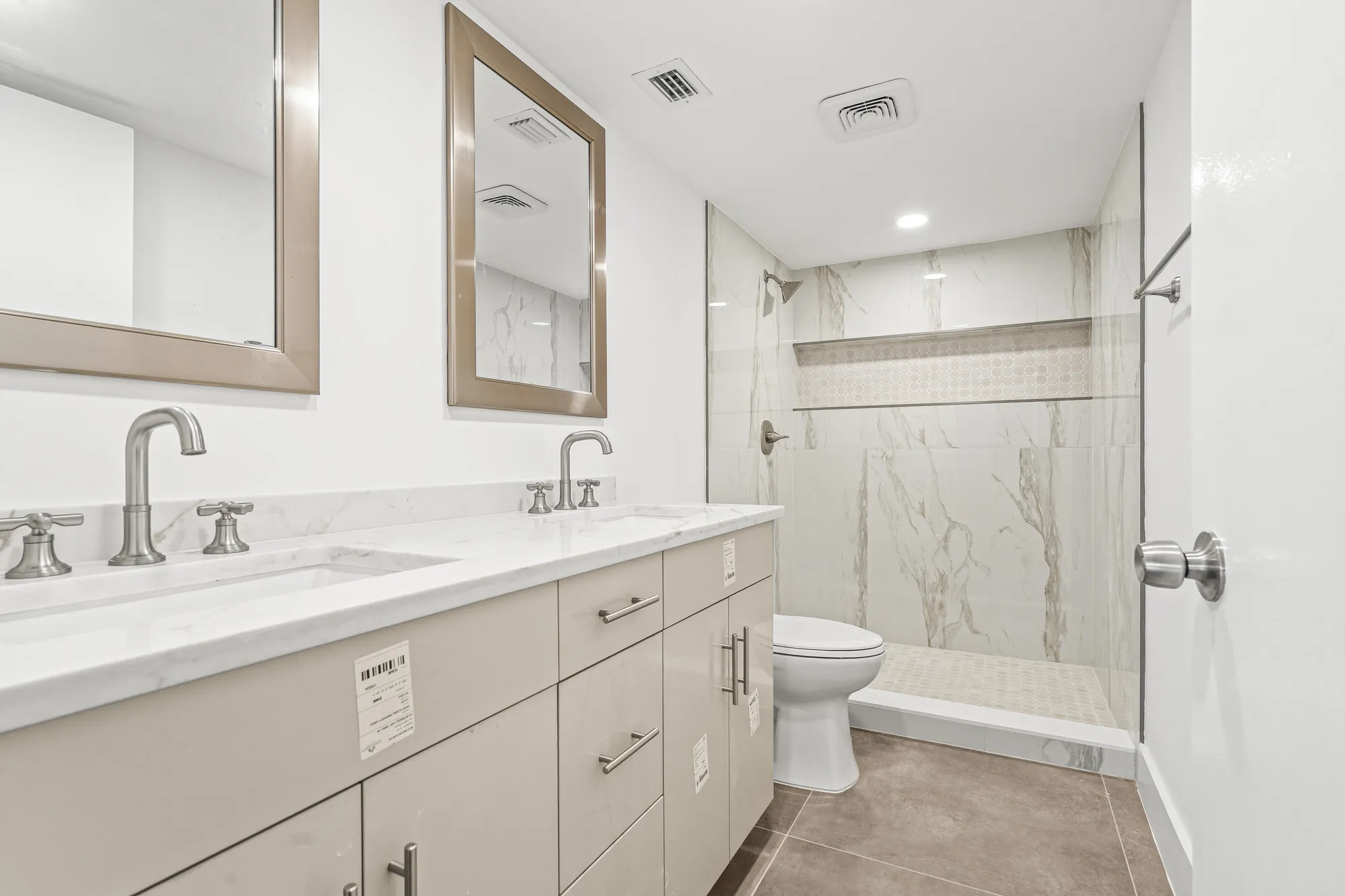 Property Slideshow image 12 of 32 | 14425 strathmore ln 505, Delray Beach, FL, 33446