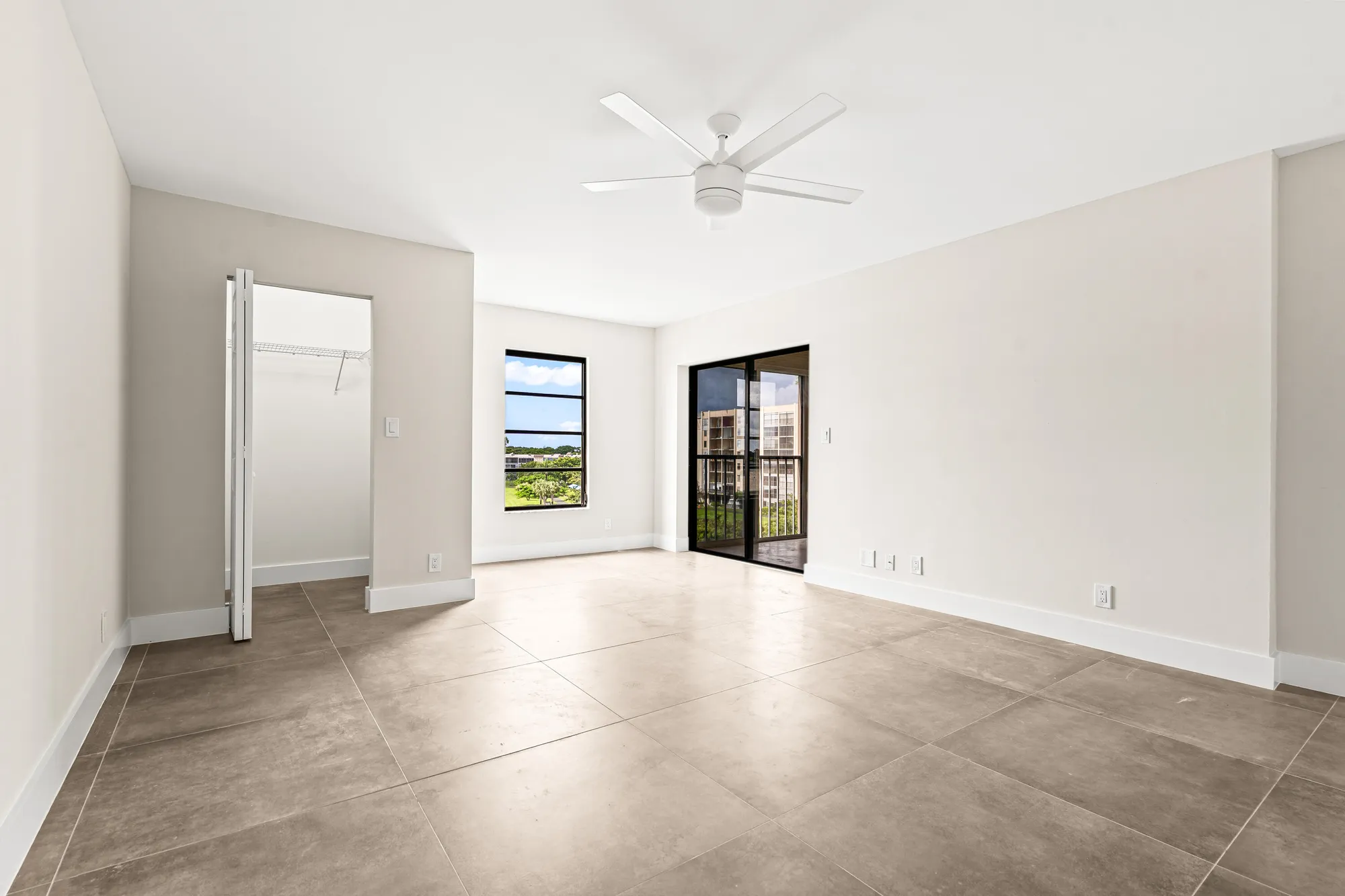 Property Slideshow image 24 of 32 | 14425 strathmore ln 505, Delray Beach, FL, 33446
