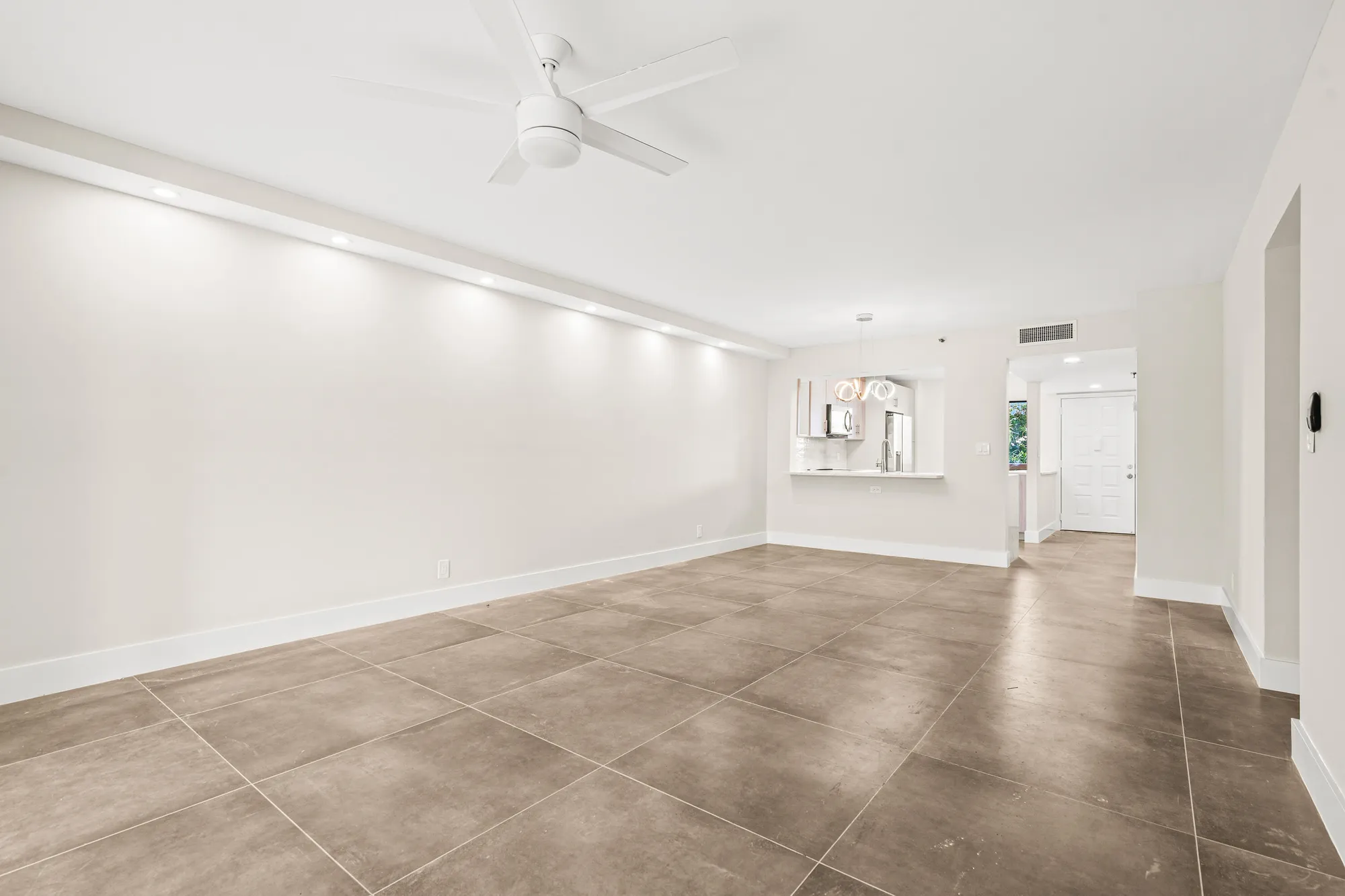 Property Slideshow image 30 of 32 | 14425 strathmore ln 505, Delray Beach, FL, 33446