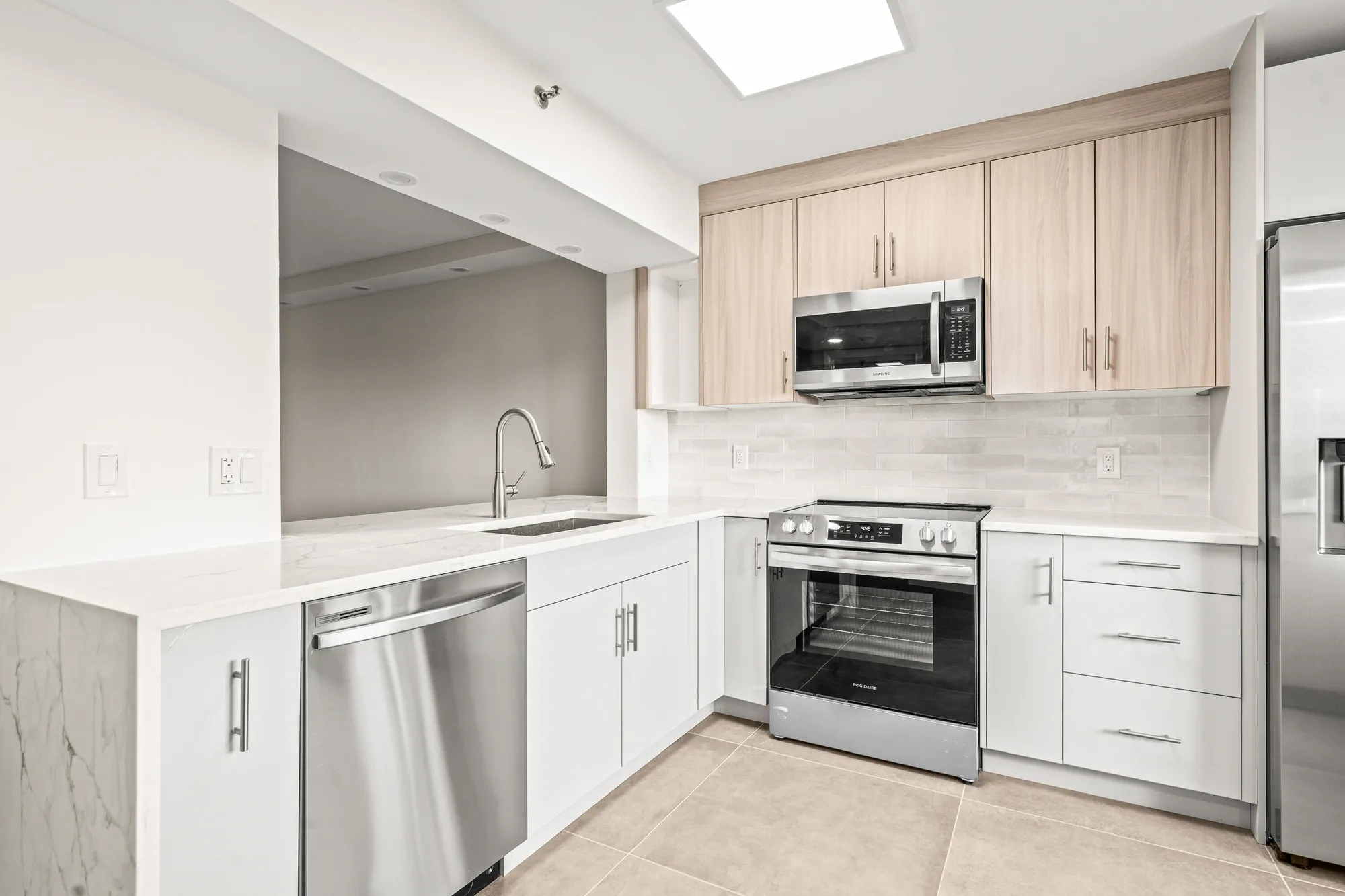 Property Slideshow image 1 of 32 | 14425 strathmore ln 505, Delray Beach, FL, 33446