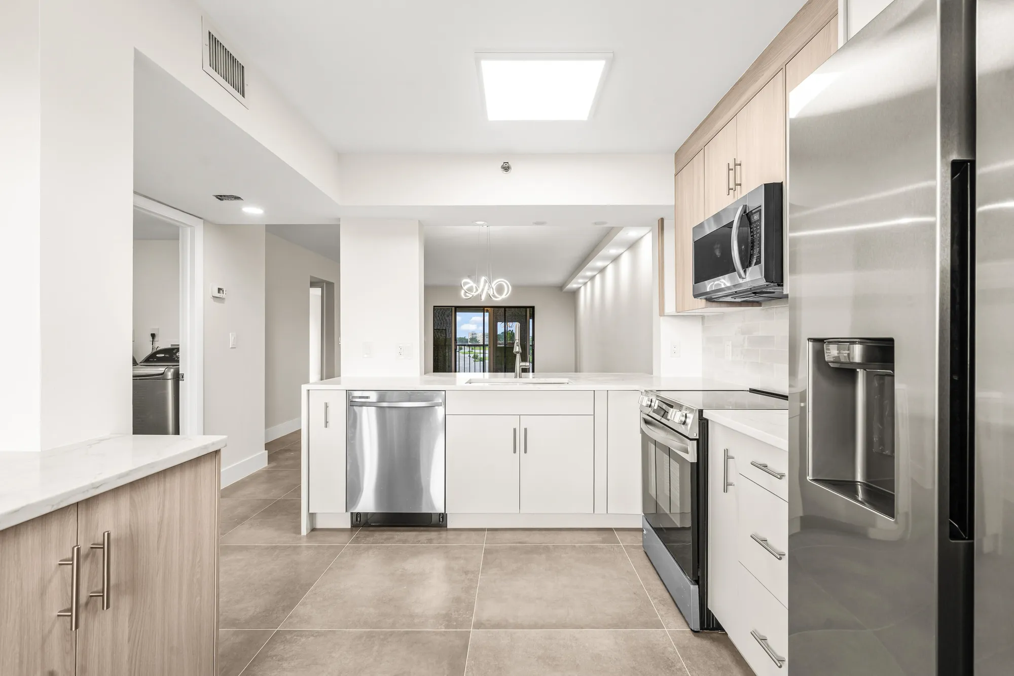 Property Slideshow image 5 of 32 | 14425 strathmore ln 505, Delray Beach, FL, 33446