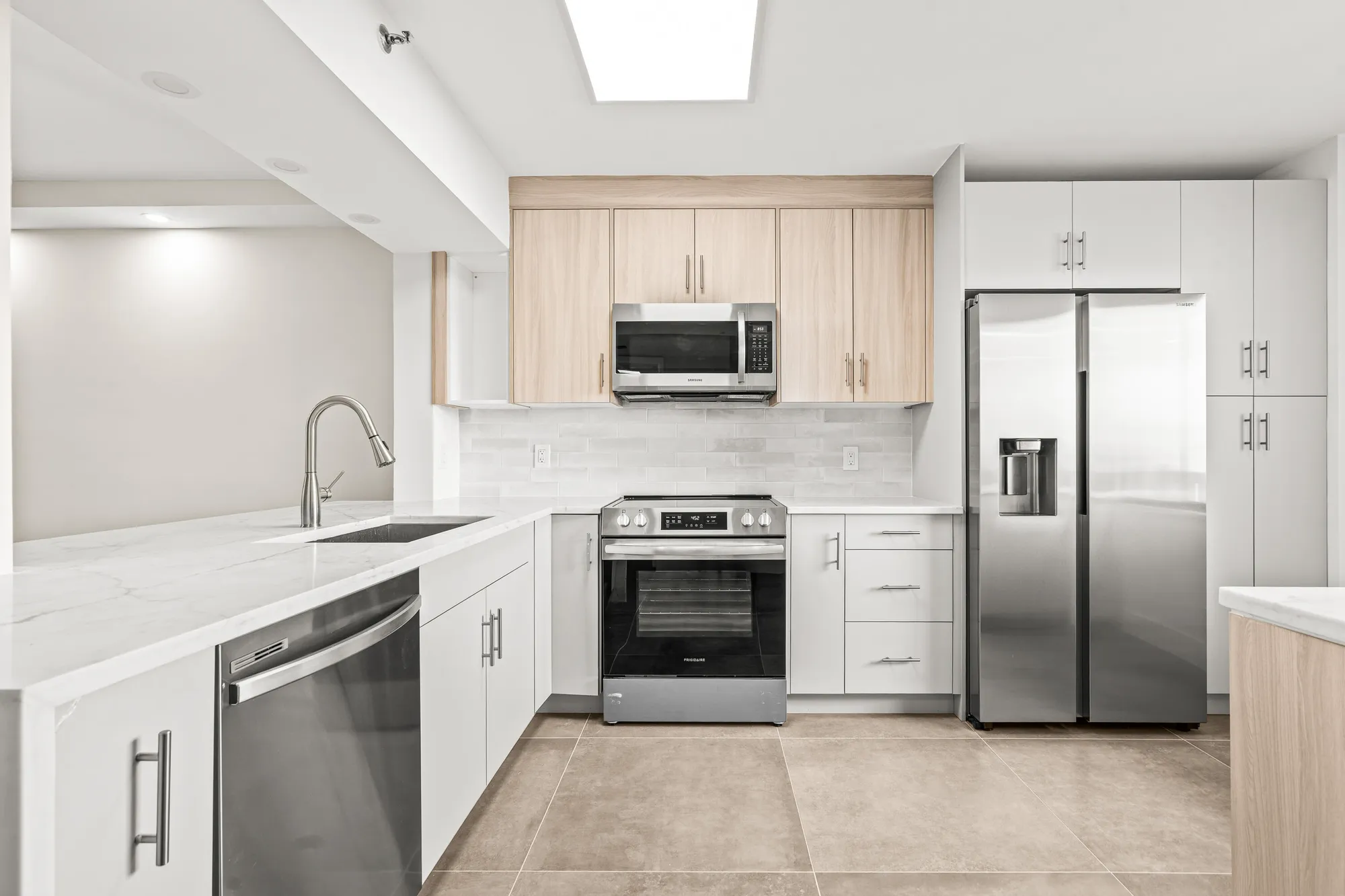 Property Slideshow image 6 of 32 | 14425 strathmore ln 505, Delray Beach, FL, 33446