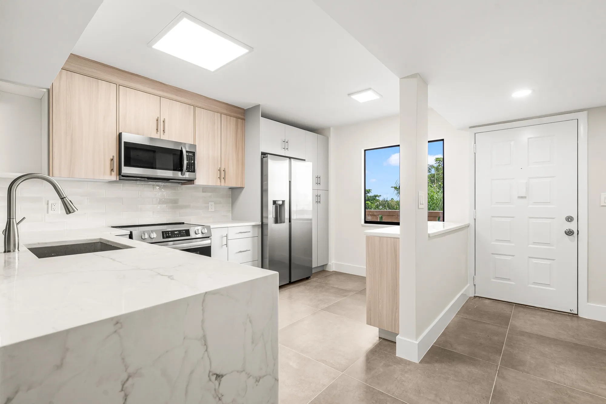 Property Slideshow image 7 of 32 | 14425 strathmore ln 505, Delray Beach, FL, 33446