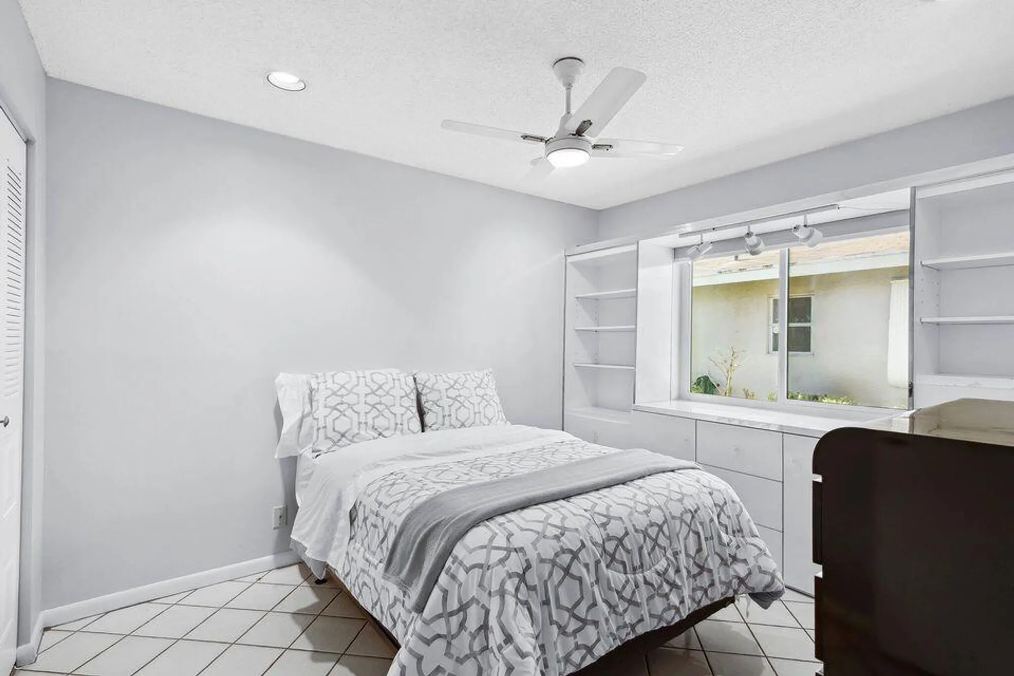 Property Slideshow image 15 of 34 | 6871 moonlit dr, Delray Beach, FL, 33446