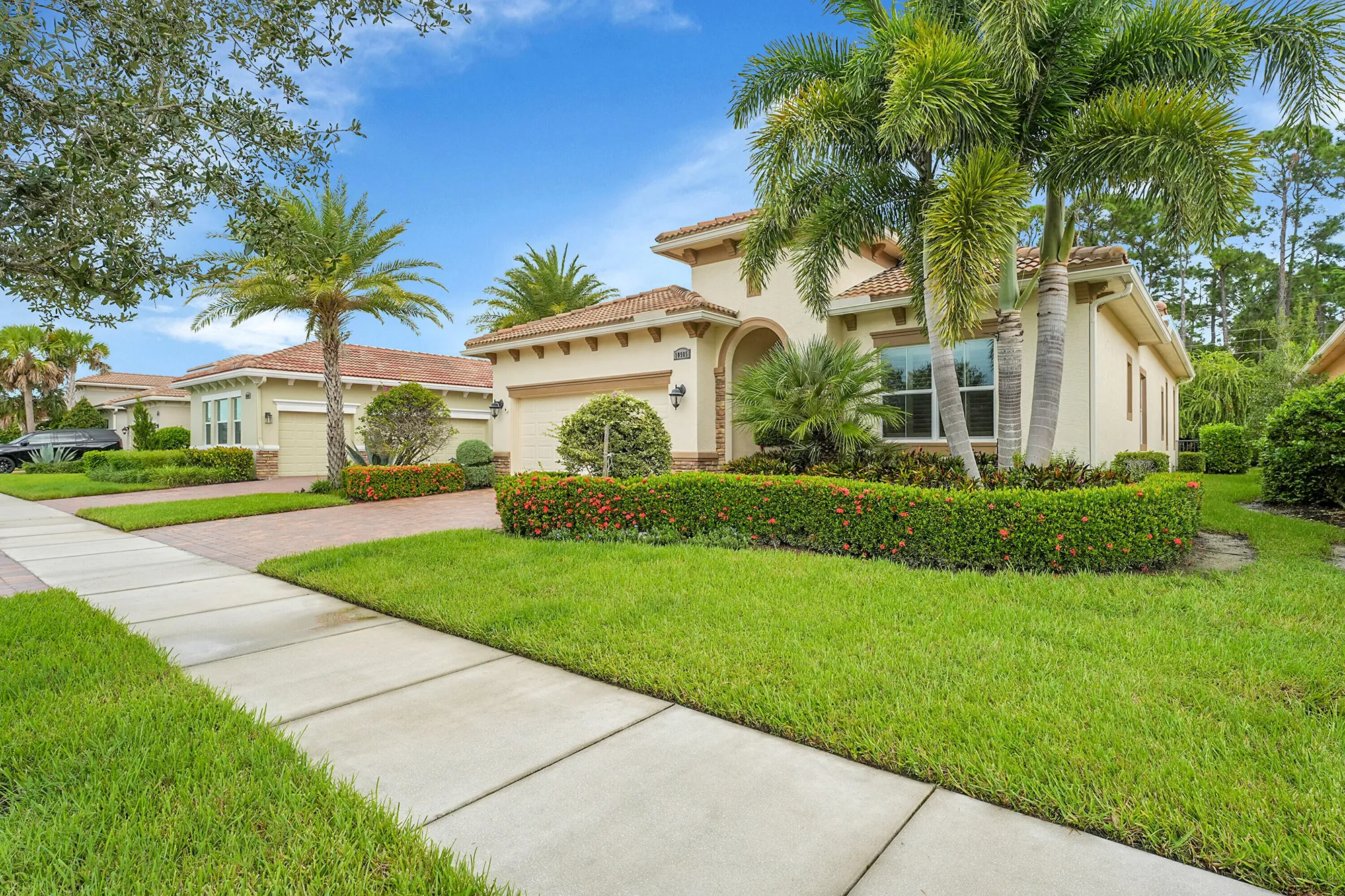 Property Slideshow image 5 of 48 | 10985 sw visconti way, Port Saint Lucie, FL, 34986