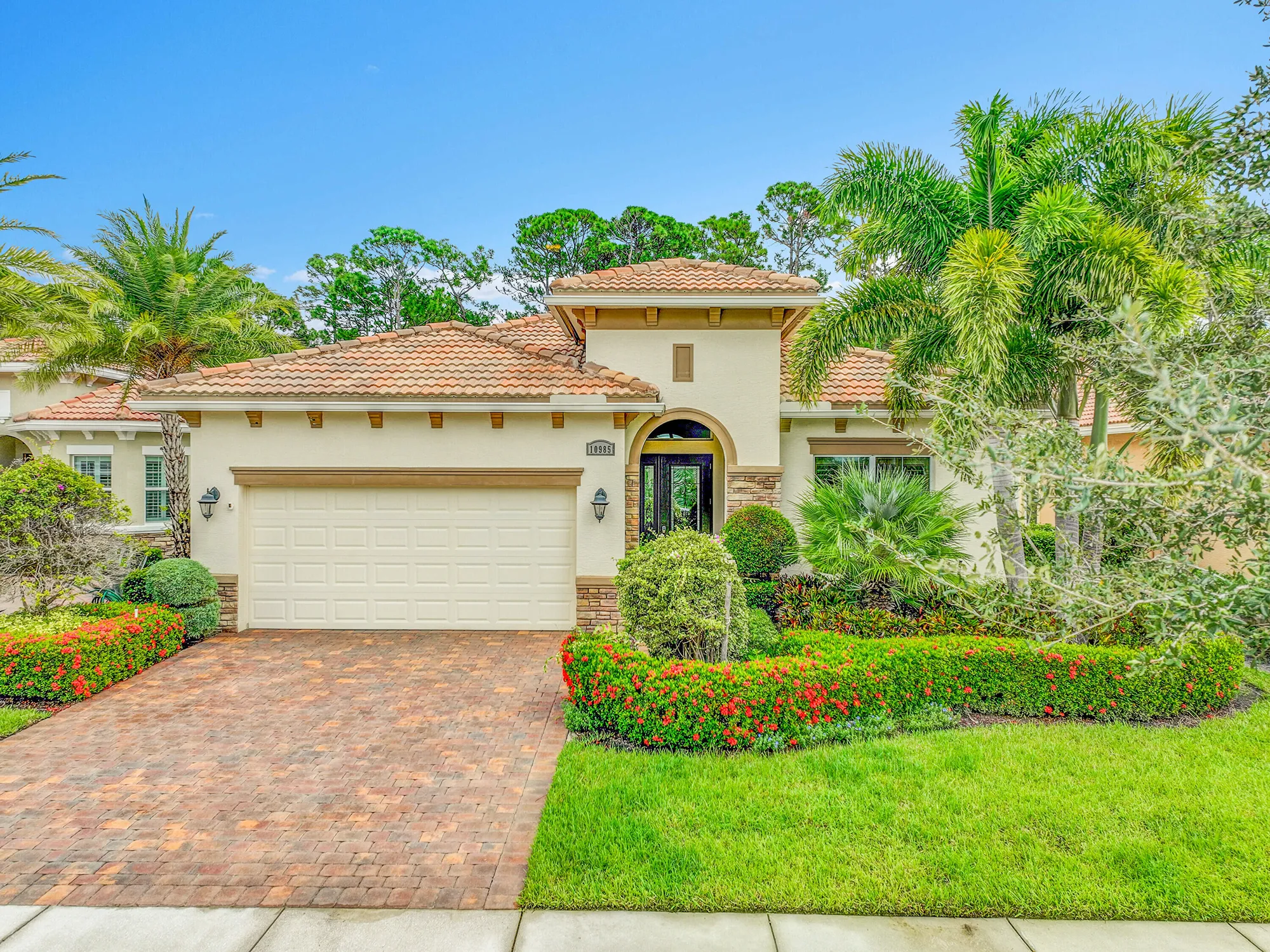 Property Slideshow image 33 of 48 | 10985 sw visconti way, Port Saint Lucie, FL, 34986