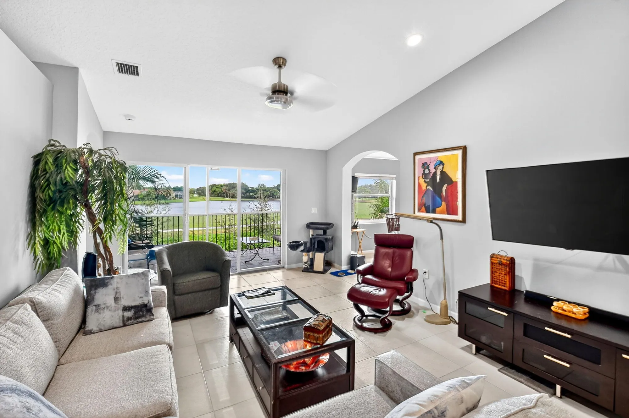 Property Slideshow image 21 of 91 | 12528 crystal pointe dr unit 202, Boynton Beach, FL, 33437