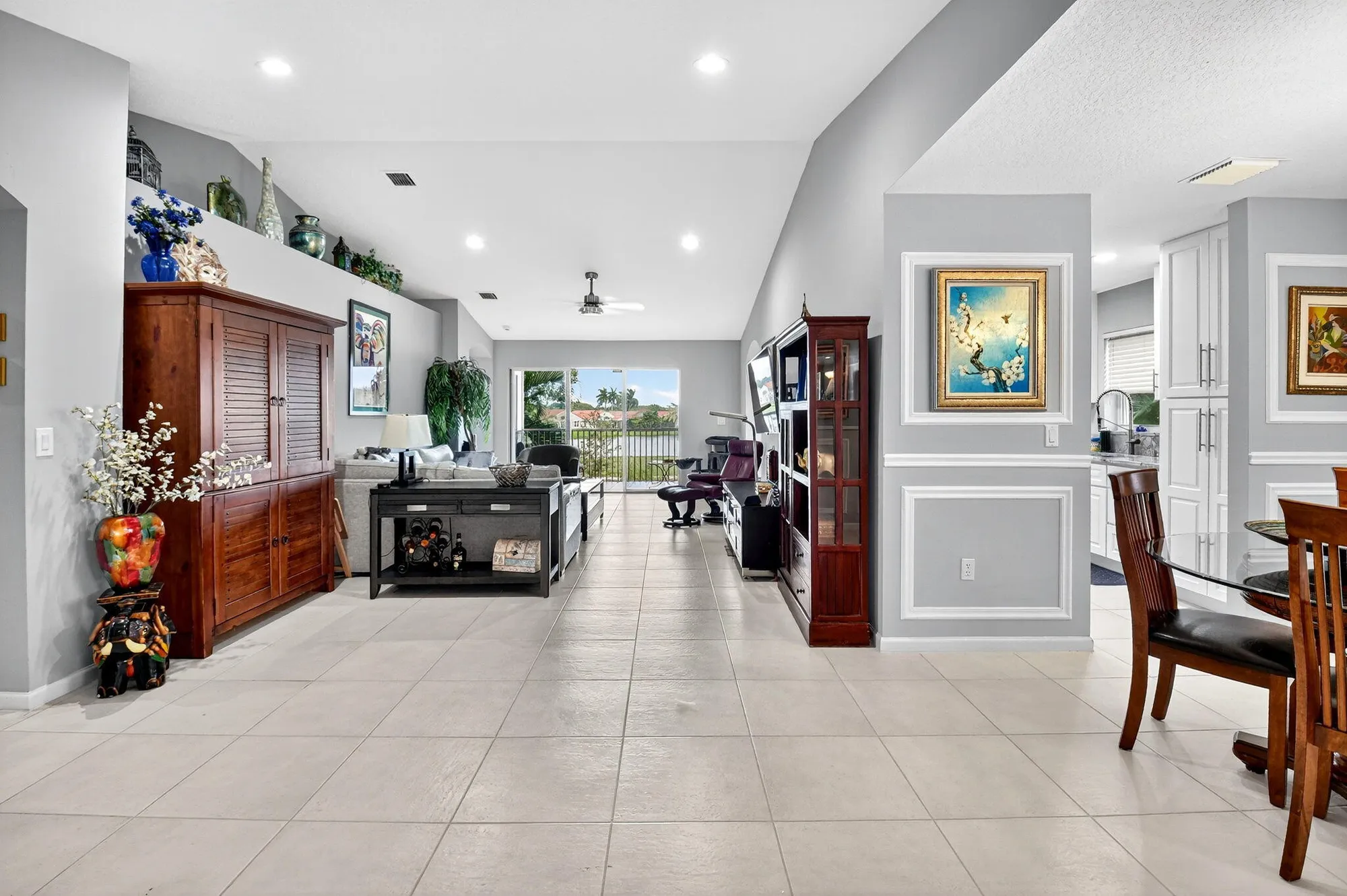 Property Slideshow image 9 of 91 | 12528 crystal pointe dr unit 202, Boynton Beach, FL, 33437