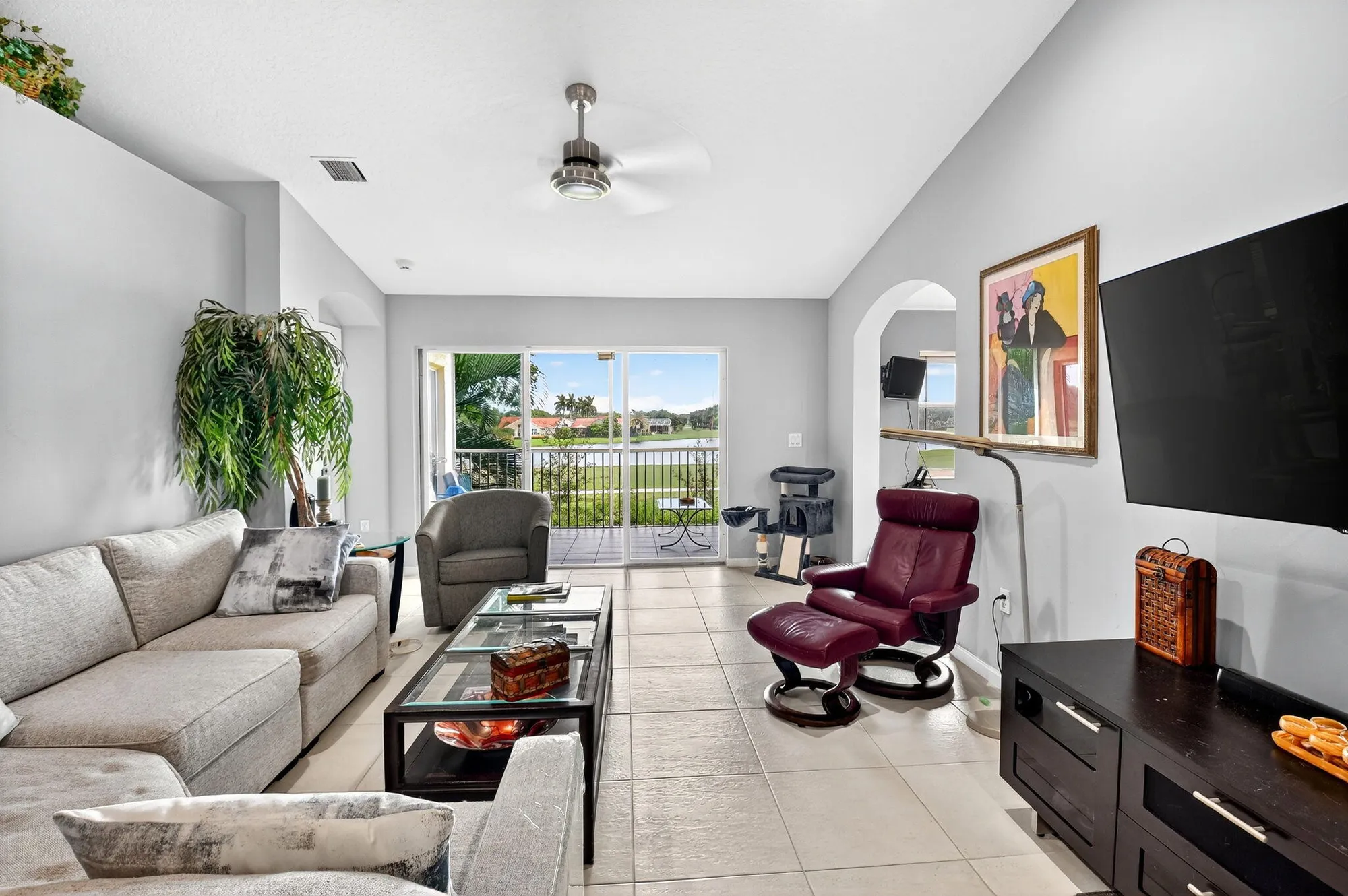 Property Slideshow image 20 of 91 | 12528 crystal pointe dr unit 202, Boynton Beach, FL, 33437