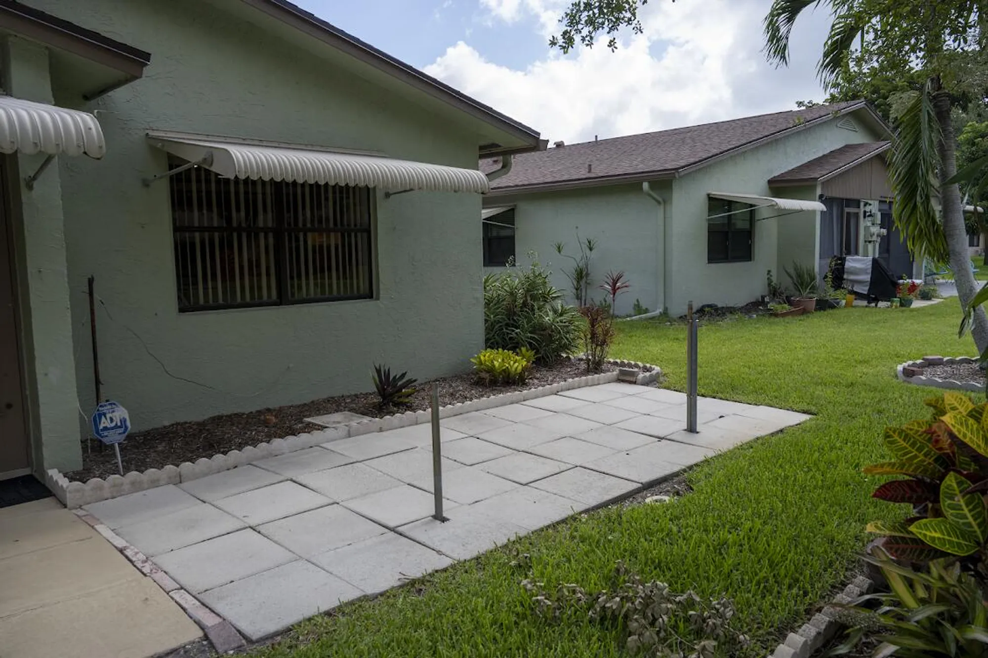 Property Slideshow image 11 of 14 | 1730 palmland dr, Boynton Beach, FL, 33436