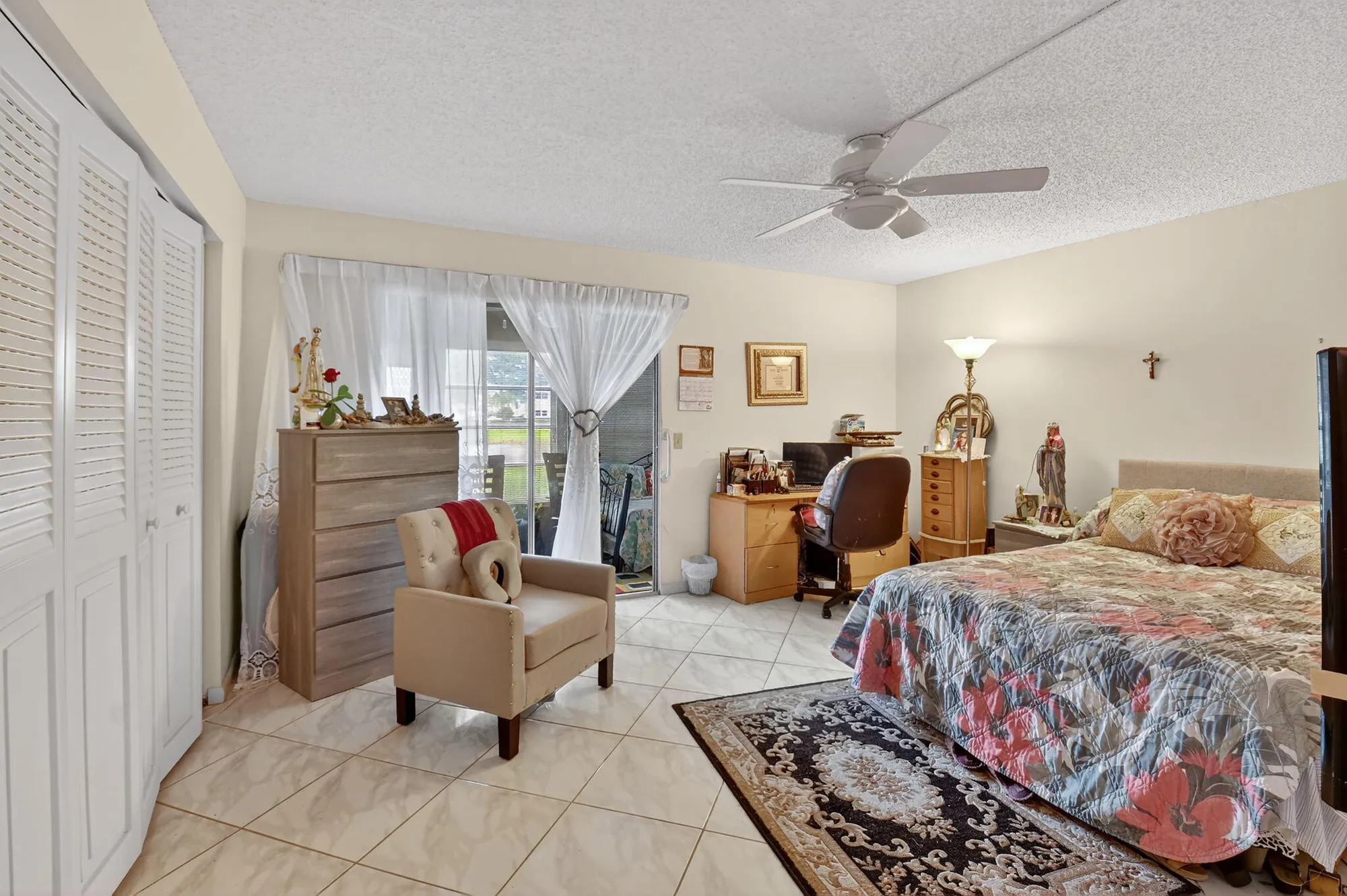 Property Slideshow image 10 of 33 | 1069 cornwall d d, Boca Raton, FL, 33434
