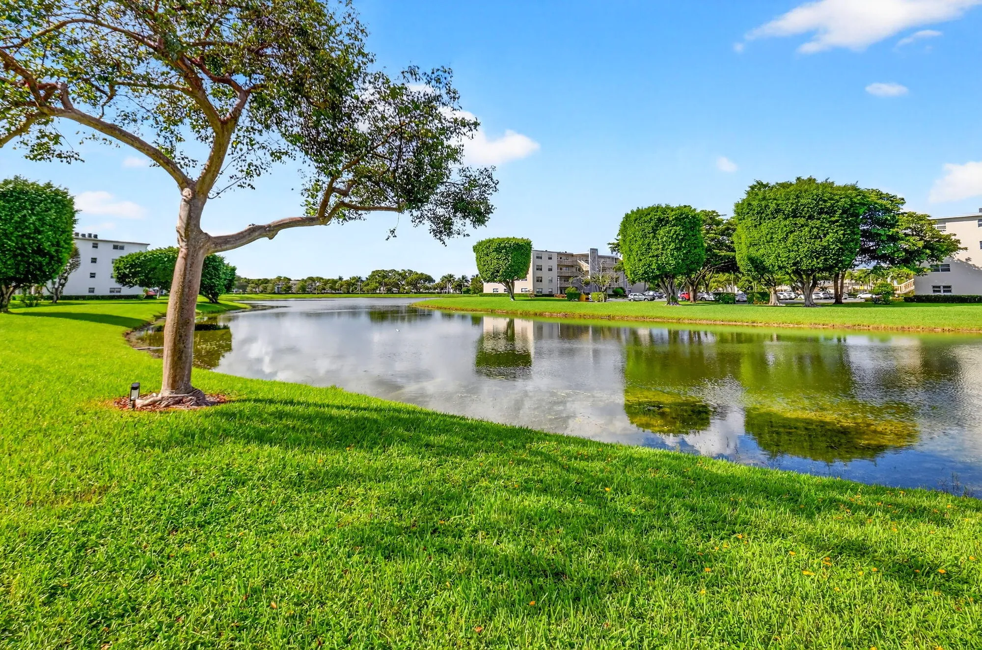 Property Slideshow image 19 of 33 | 1069 cornwall d d, Boca Raton, FL, 33434