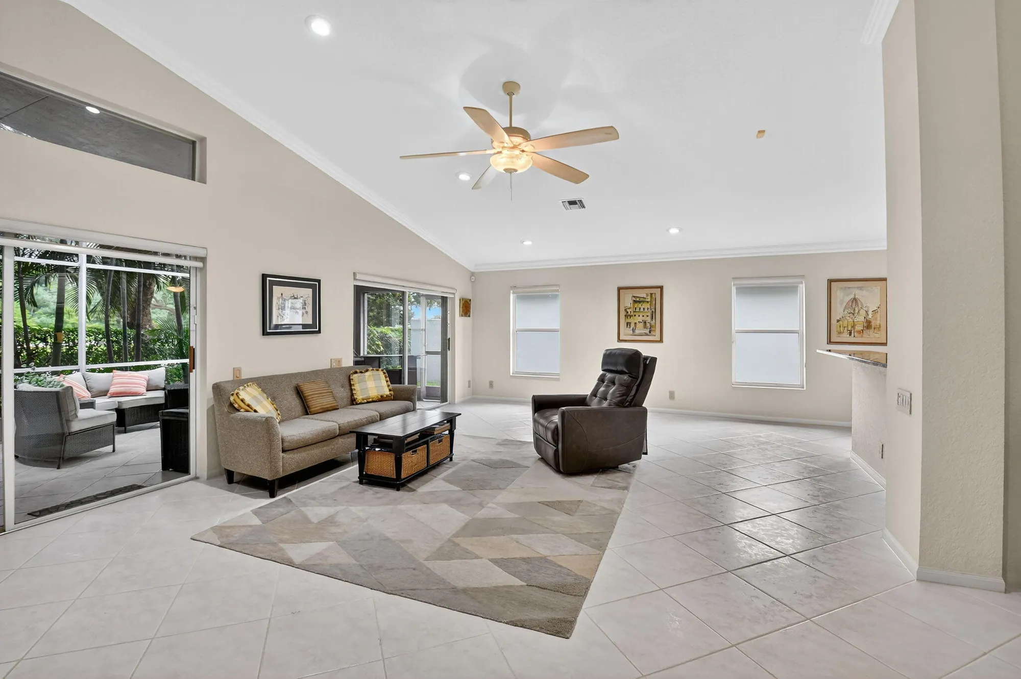 Property Slideshow image 10 of 82 | 6928 lismore ave, Boynton Beach, FL, 33437