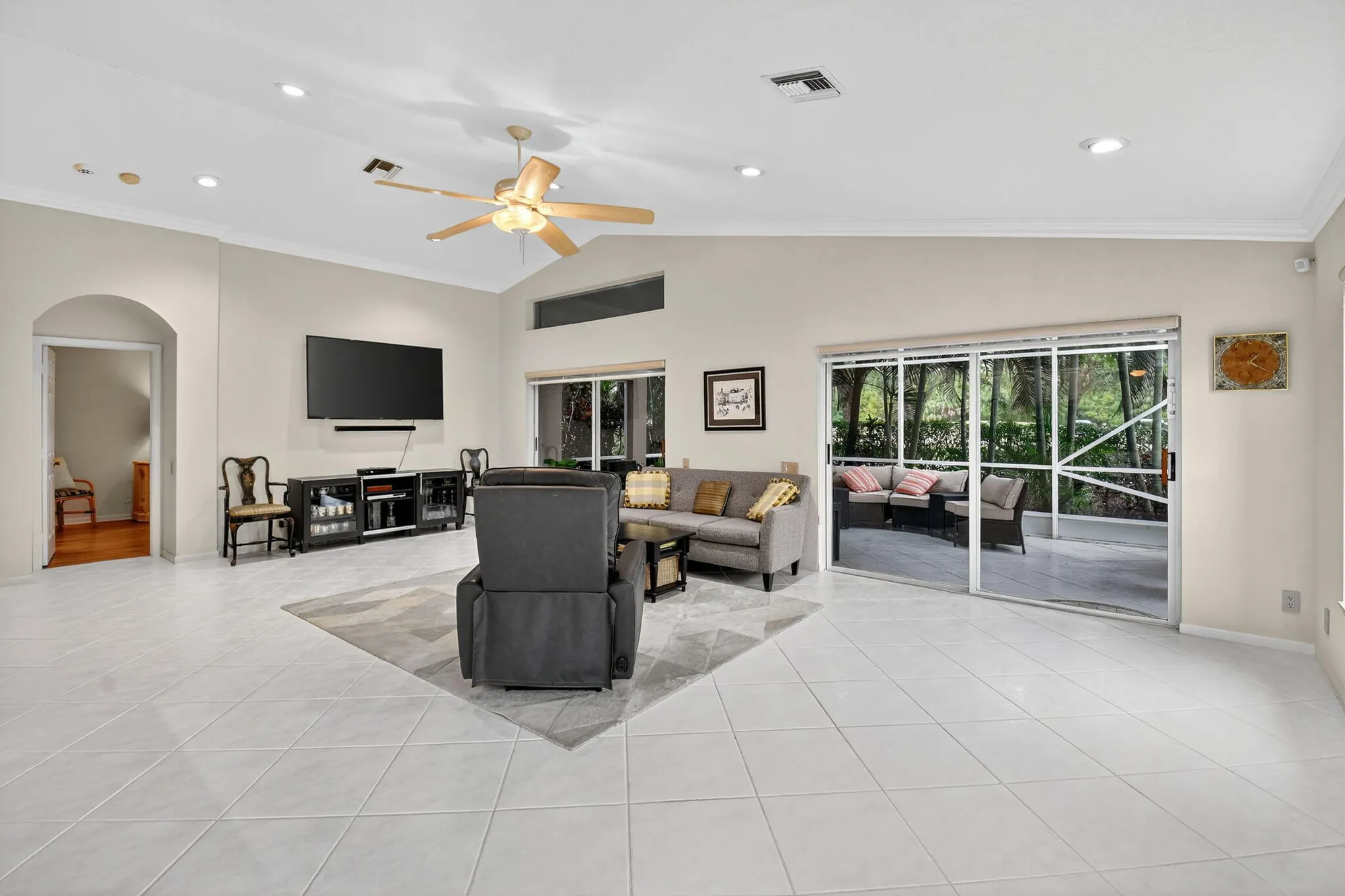 Property Slideshow image 15 of 82 | 6928 lismore ave, Boynton Beach, FL, 33437