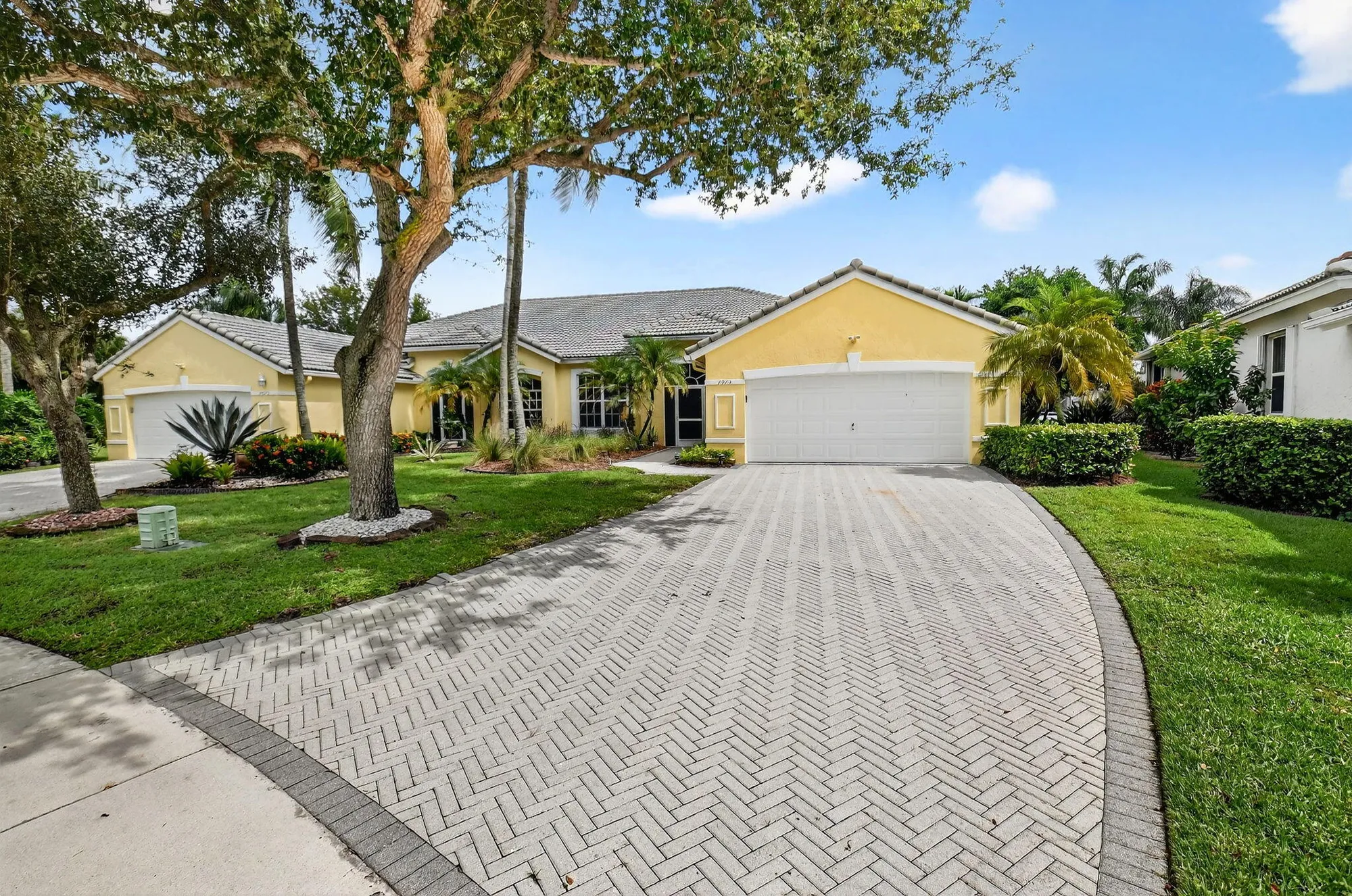 Property Slideshow image 4 of 80 | 7975 rockford rd, Boynton Beach, FL, 33472