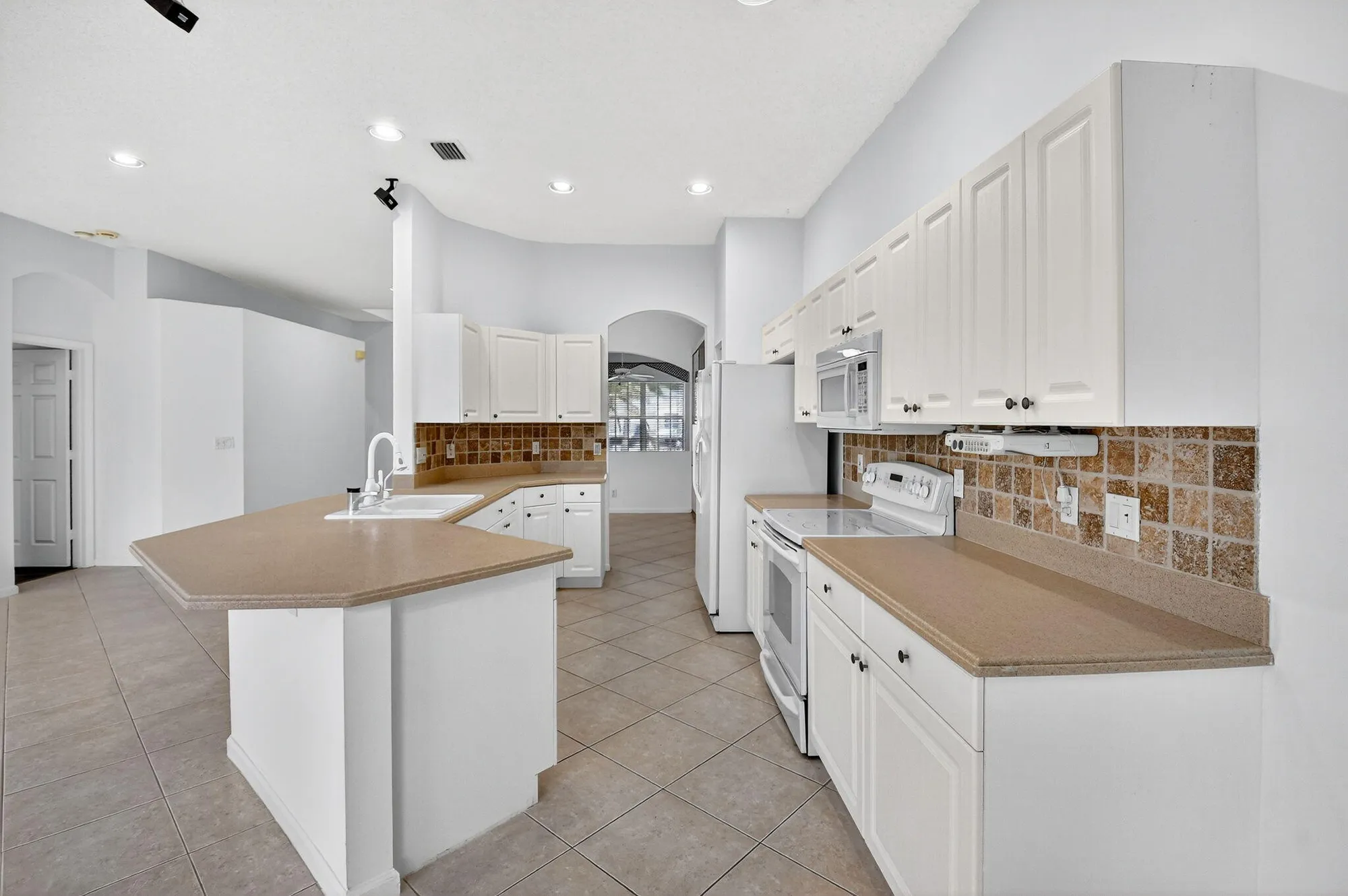 Property Slideshow image 17 of 80 | 7975 rockford rd, Boynton Beach, FL, 33472
