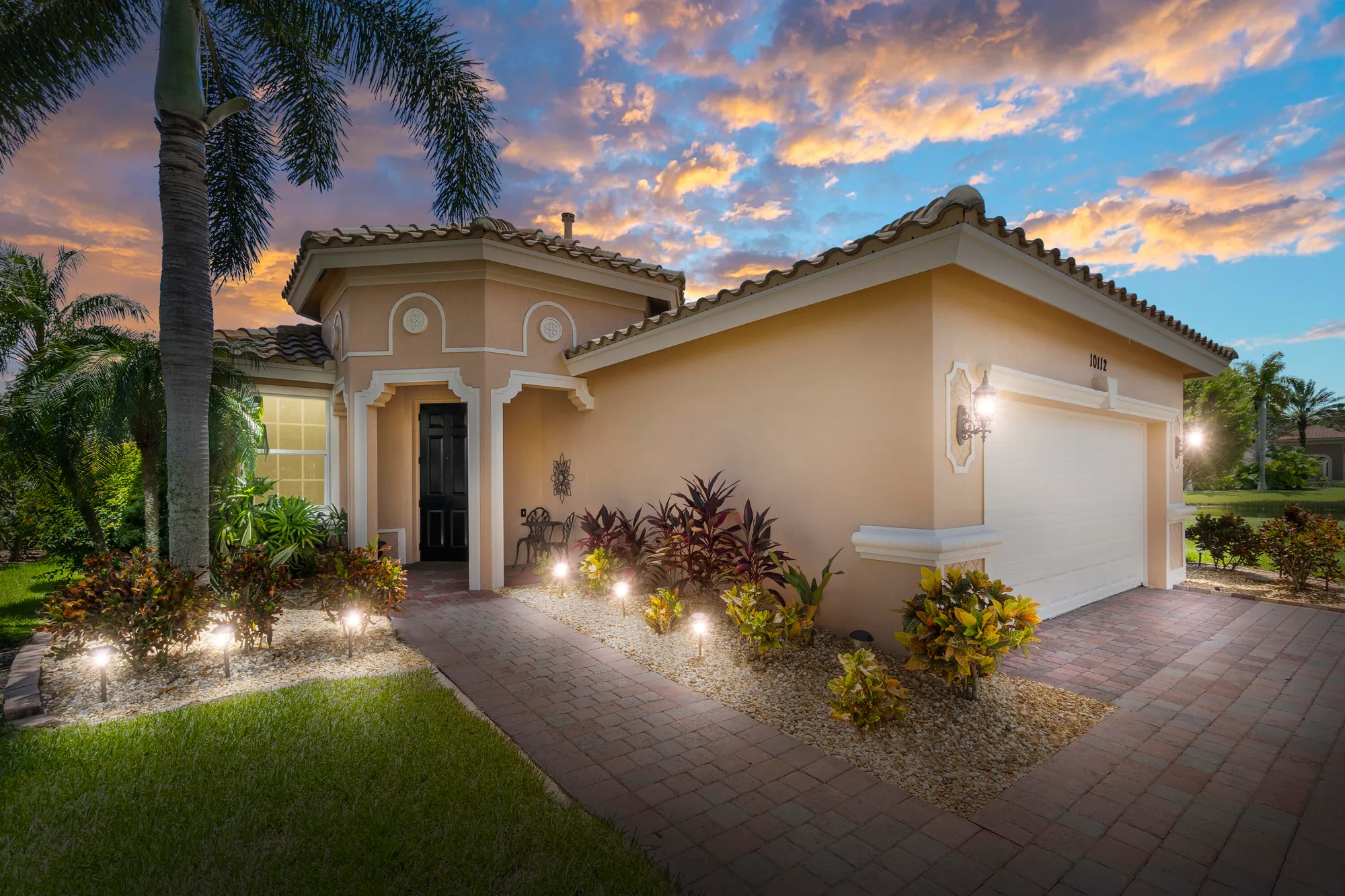 Property Slideshow image 1 of 38 | 10112 sw oak tree cir, Port Saint Lucie, FL, 34987