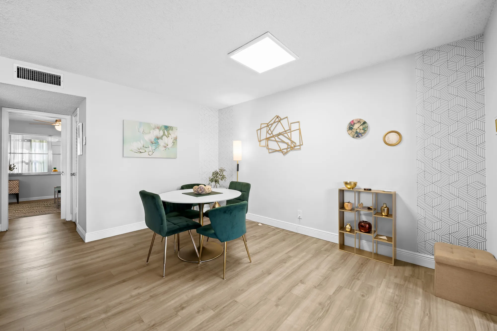 Property Slideshow image 5 of 24 | 1025 south dr b, Delray Beach, FL, 33445