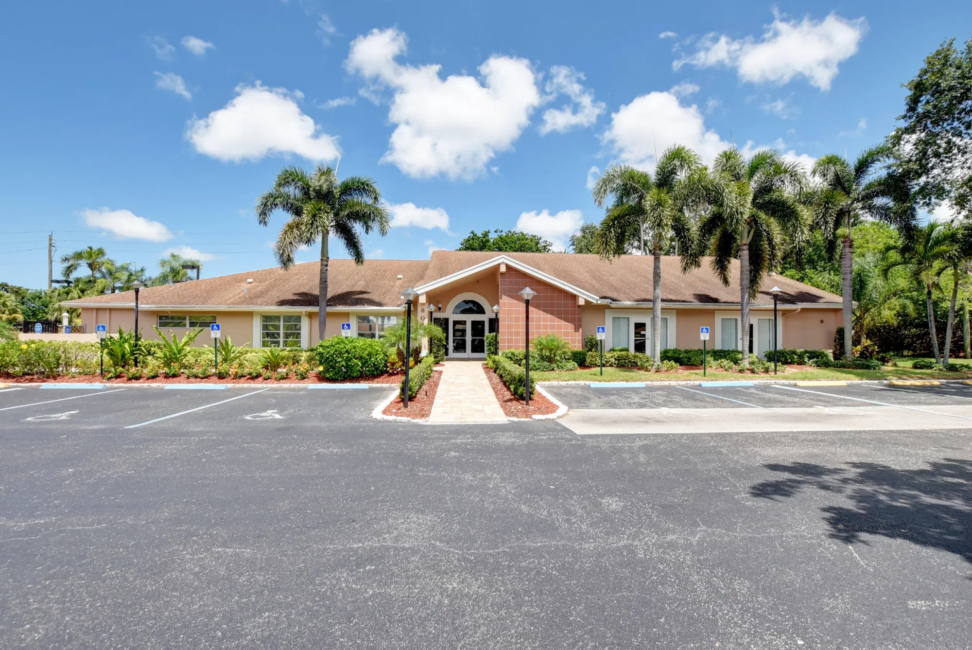 Property Slideshow image 26 of 40 | 8089 springtree rd, Boca Raton, FL, 33496