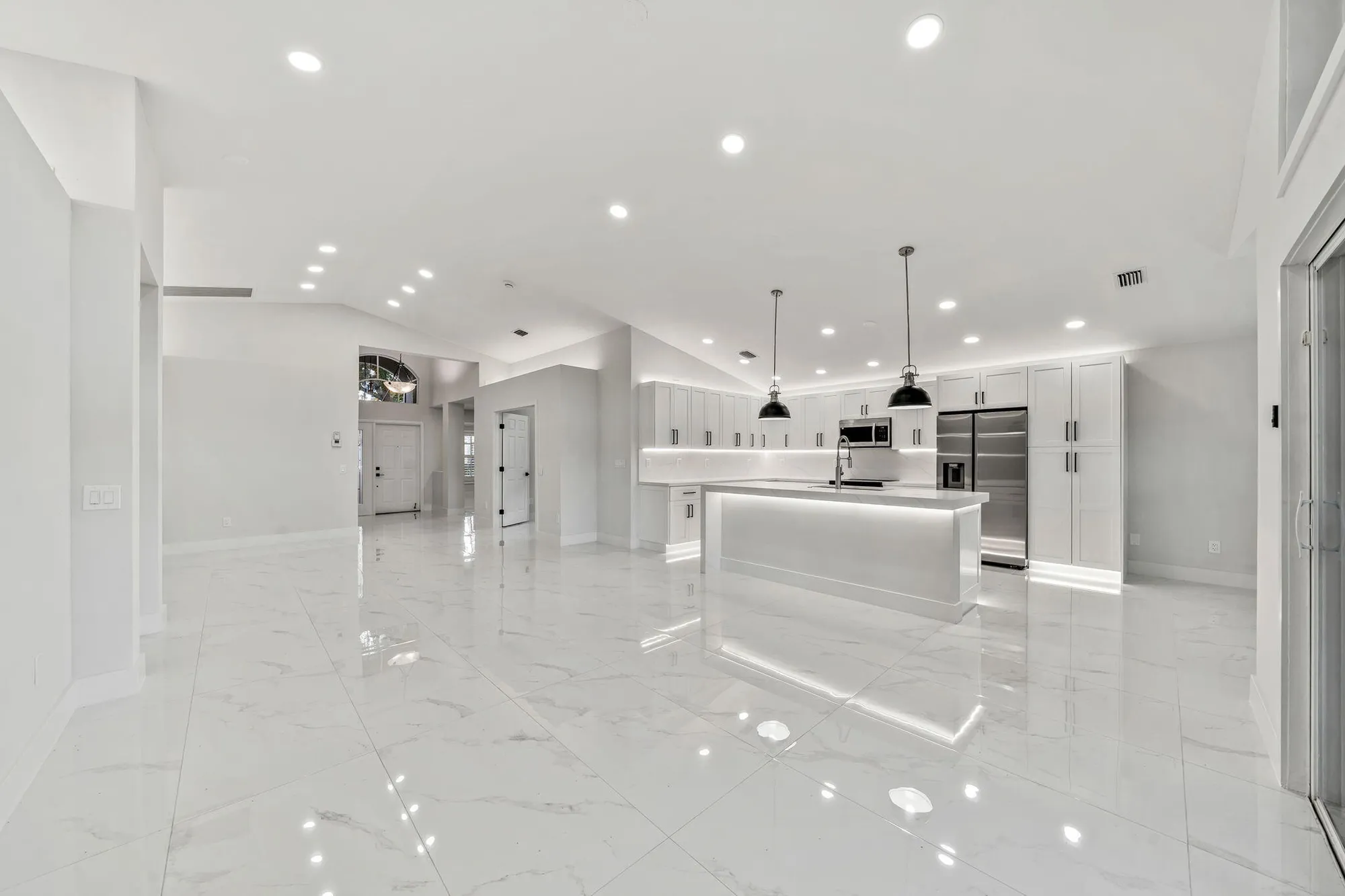 Property Slideshow image 16 of 35 | 7273 kea lani dr, Boynton Beach, FL, 33437