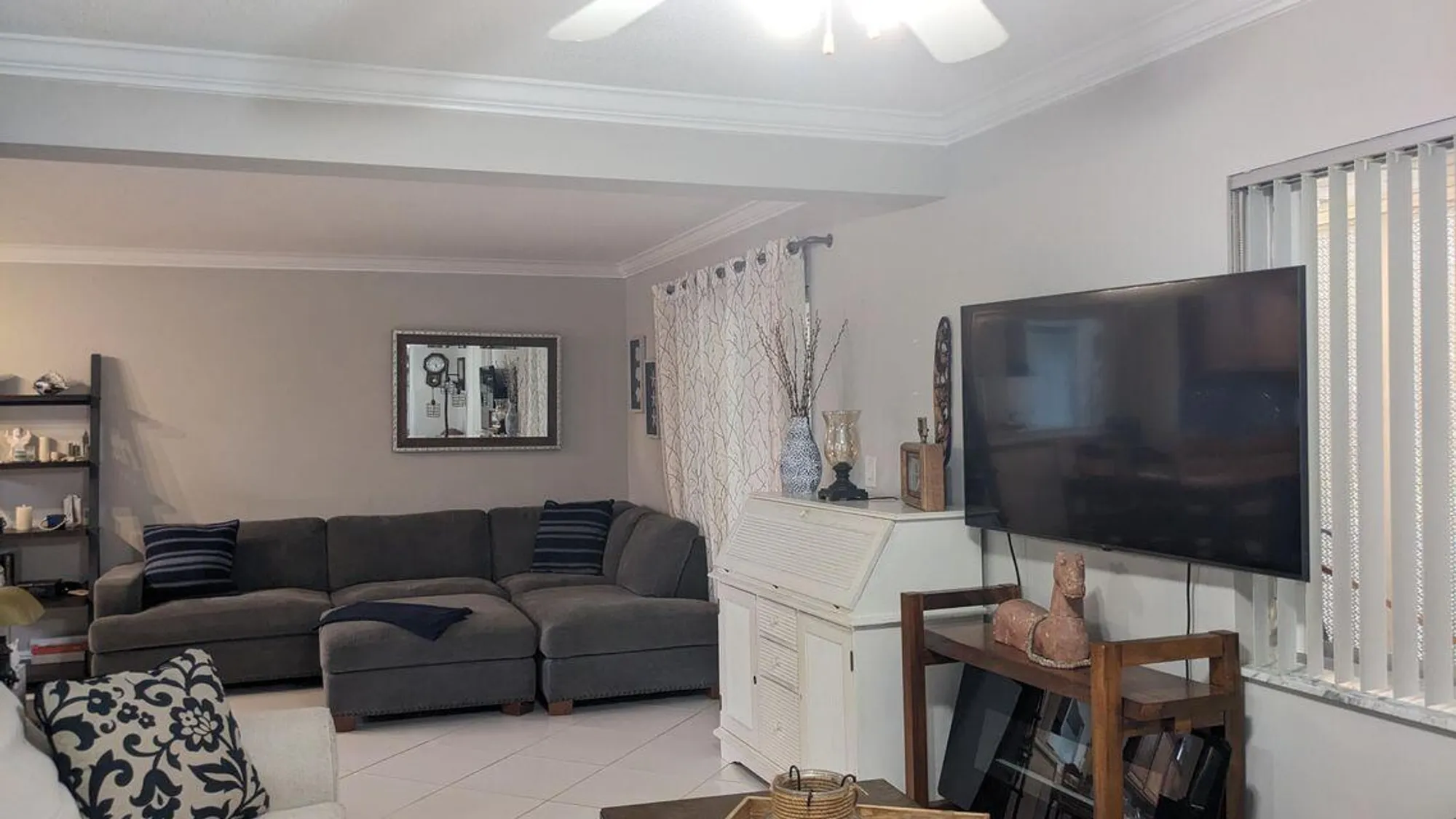 Property Slideshow image 2 of 38 | 2856 garden dr 112, Lake Worth, FL, 33461