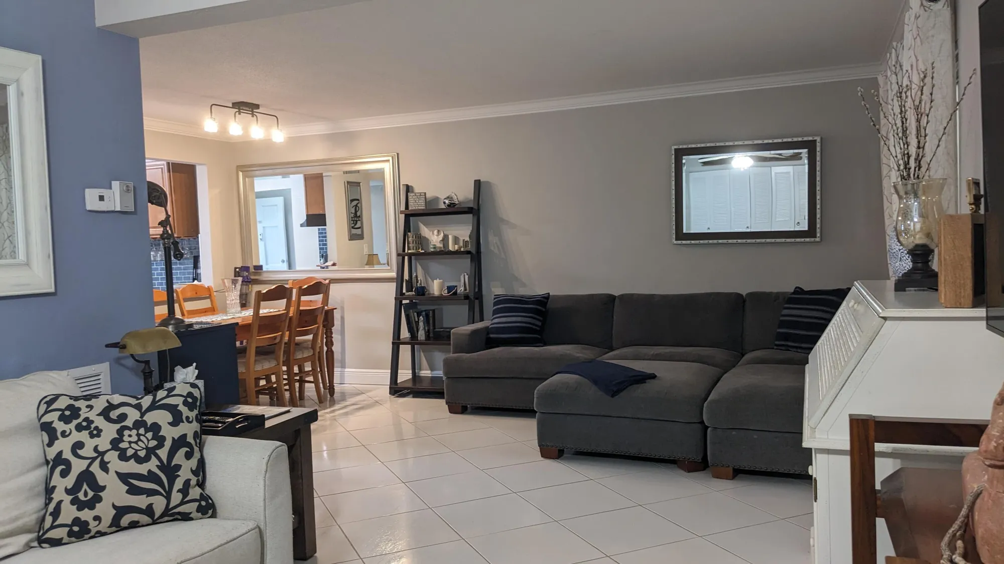 Property Slideshow image 5 of 38 | 2856 garden dr 112, Lake Worth, FL, 33461