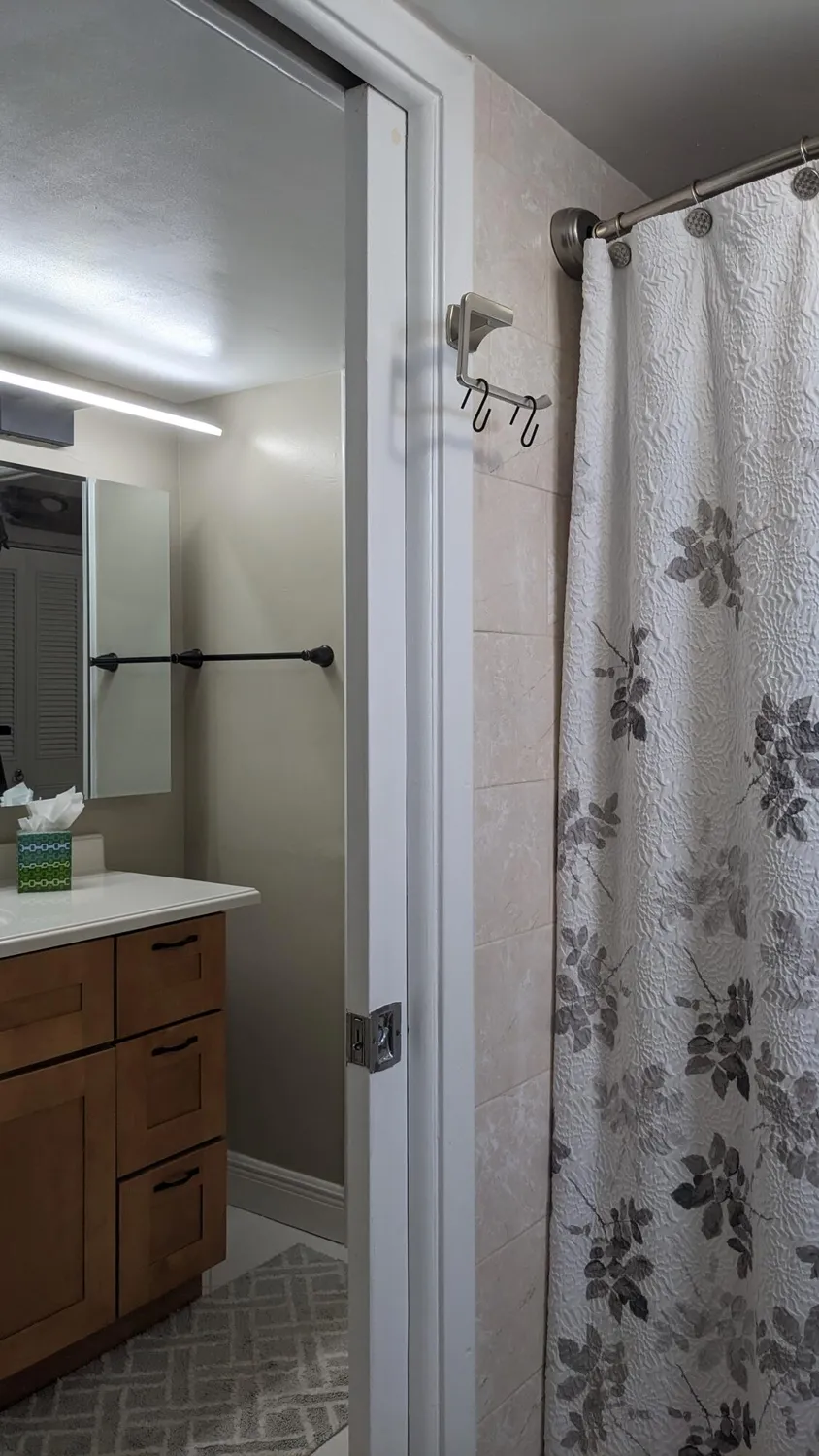 Property Slideshow image 29 of 38 | 2856 garden dr 112, Lake Worth, FL, 33461