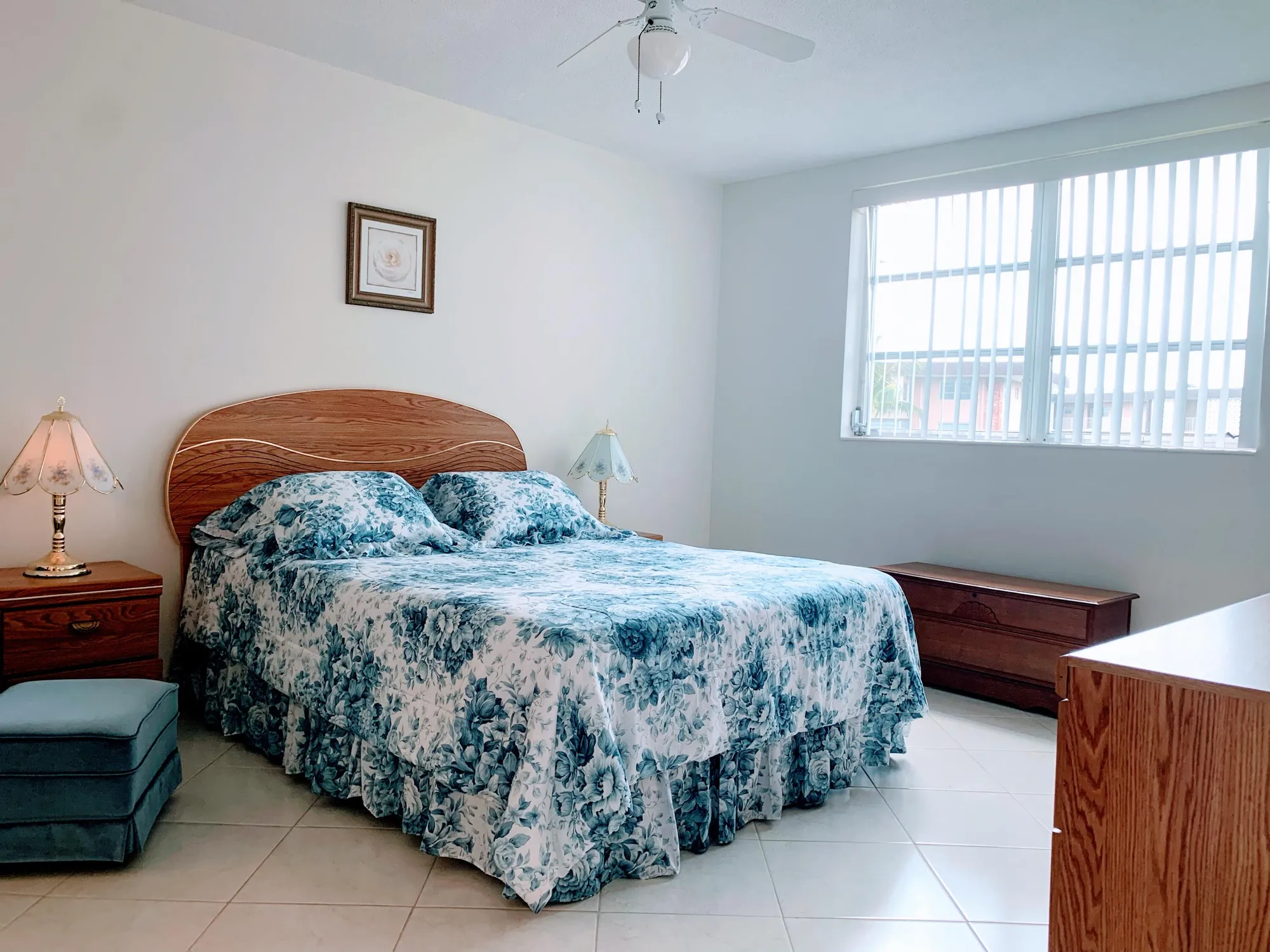 Property Slideshow image 3 of 27 | 2800 nw 47th ter 304b, Lauderdale Lakes, FL, 33313