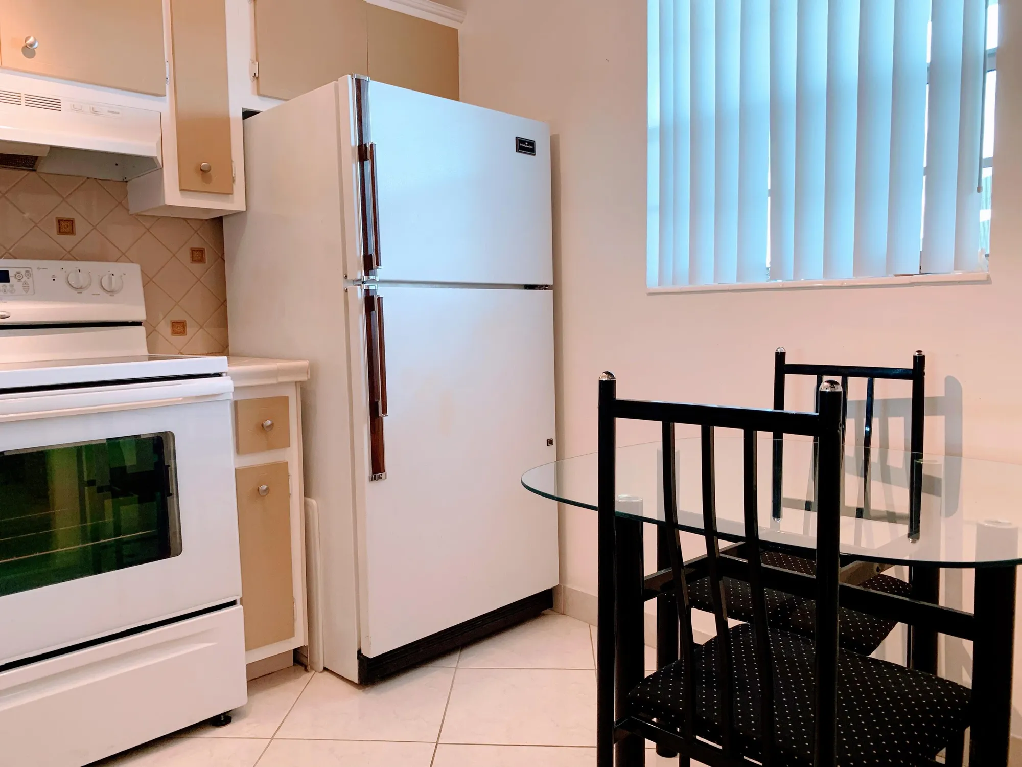 Property Slideshow image 10 of 27 | 2800 nw 47th ter 304b, Lauderdale Lakes, FL, 33313