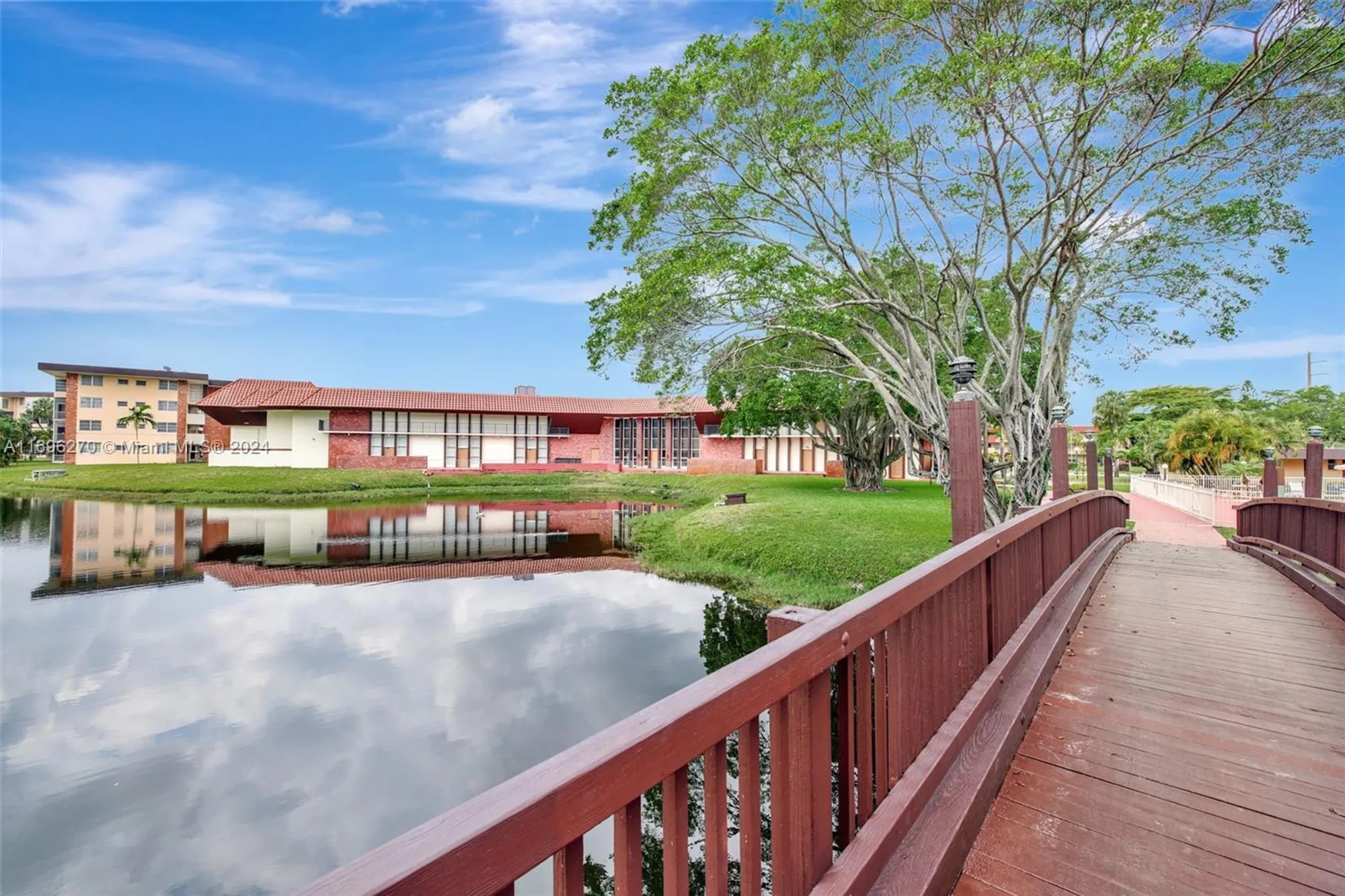 Property Slideshow image 21 of 27 | 2800 nw 47th ter 304b, Lauderdale Lakes, FL, 33313