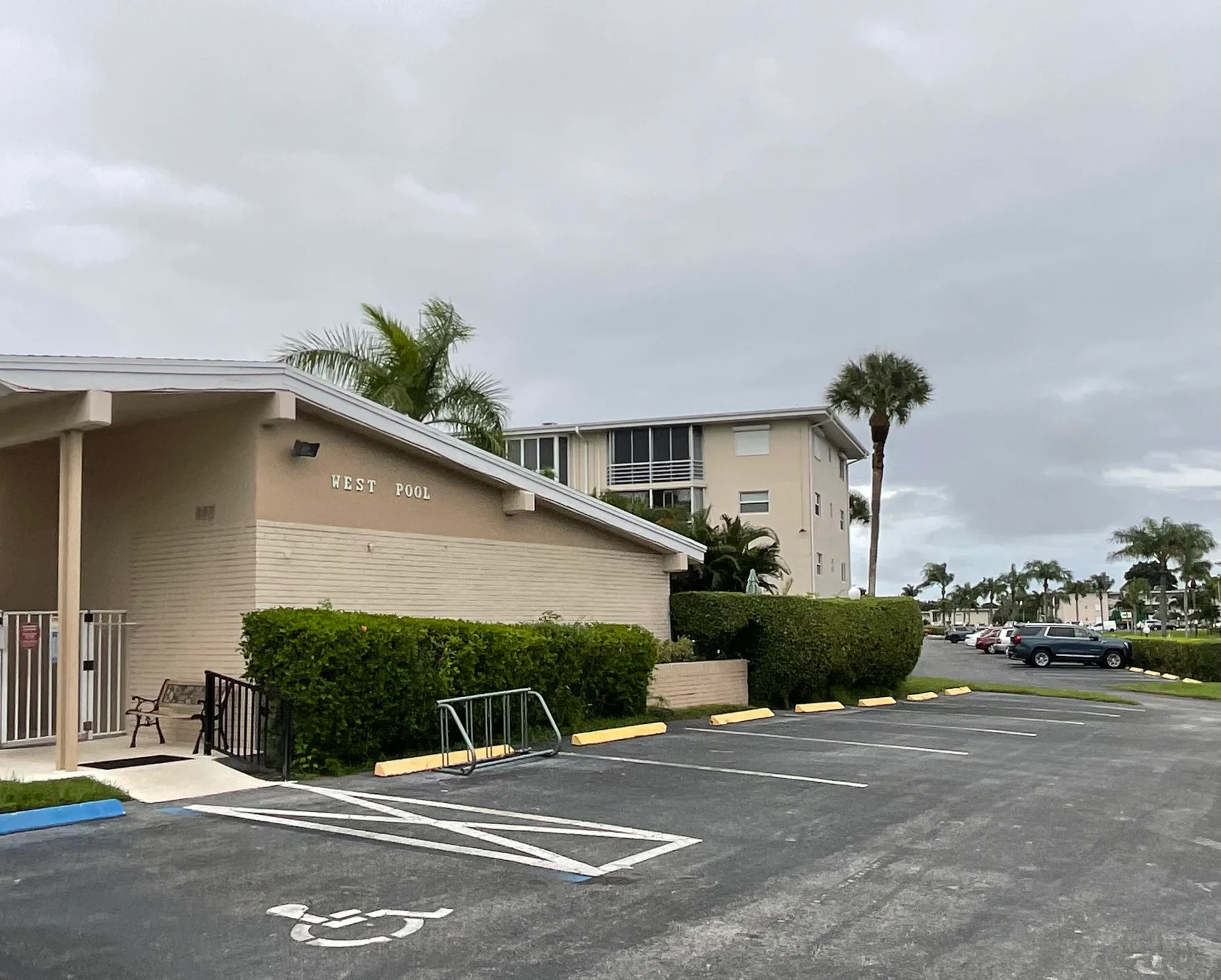 Property Slideshow image 32 of 65 | 2728 garden dr n apt 415, Lake Worth Beach, FL, 33461