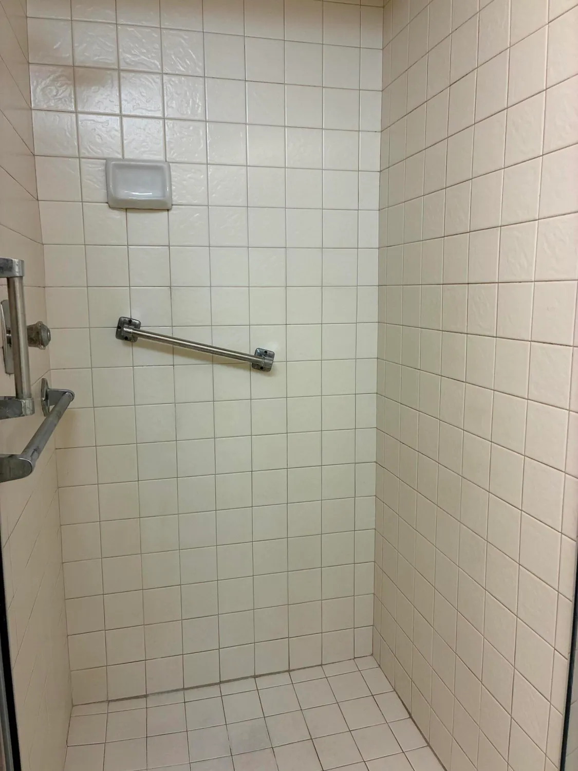 Property Slideshow image 21 of 55 | 574 burgundy l # 574, Delray Beach, FL, 33484