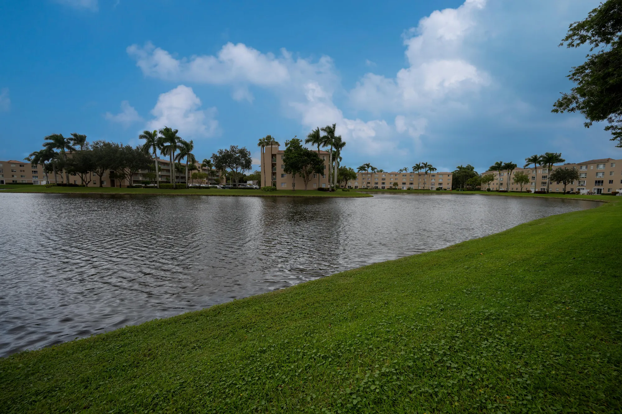 Property Slideshow image 36 of 43 | 5749 gemstone ct apt 406, Boynton Beach, FL, 33437