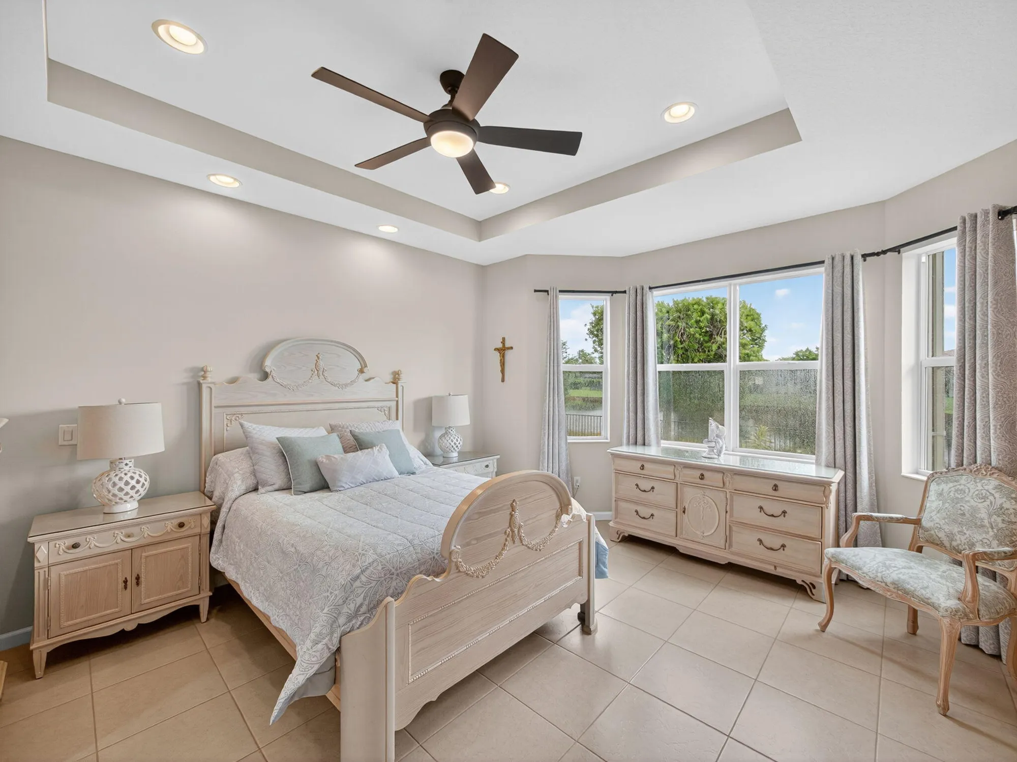Property Slideshow image 14 of 129 | 11265 sw lake park dr, Port Saint Lucie, FL, 34987