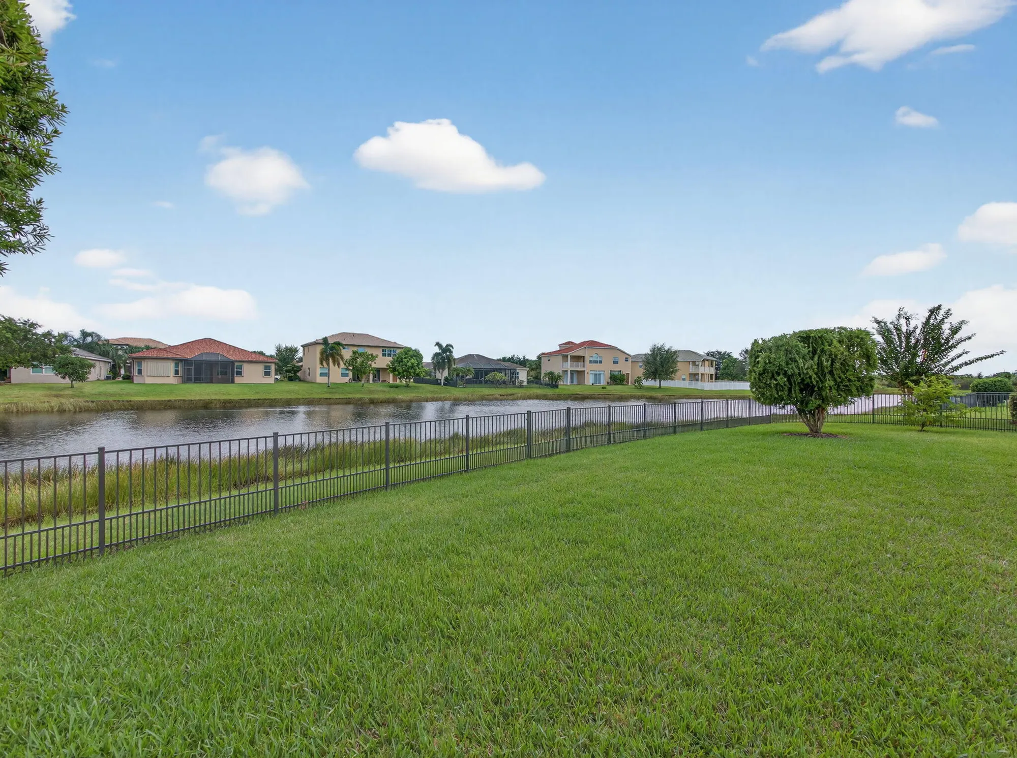 Property Slideshow image 25 of 129 | 11265 sw lake park dr, Port Saint Lucie, FL, 34987