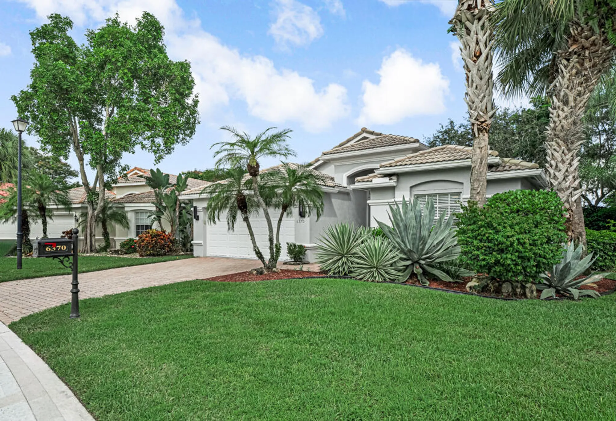 Property Slideshow image 5 of 50 | 6370 via primo st, Lake Worth, FL, 33467